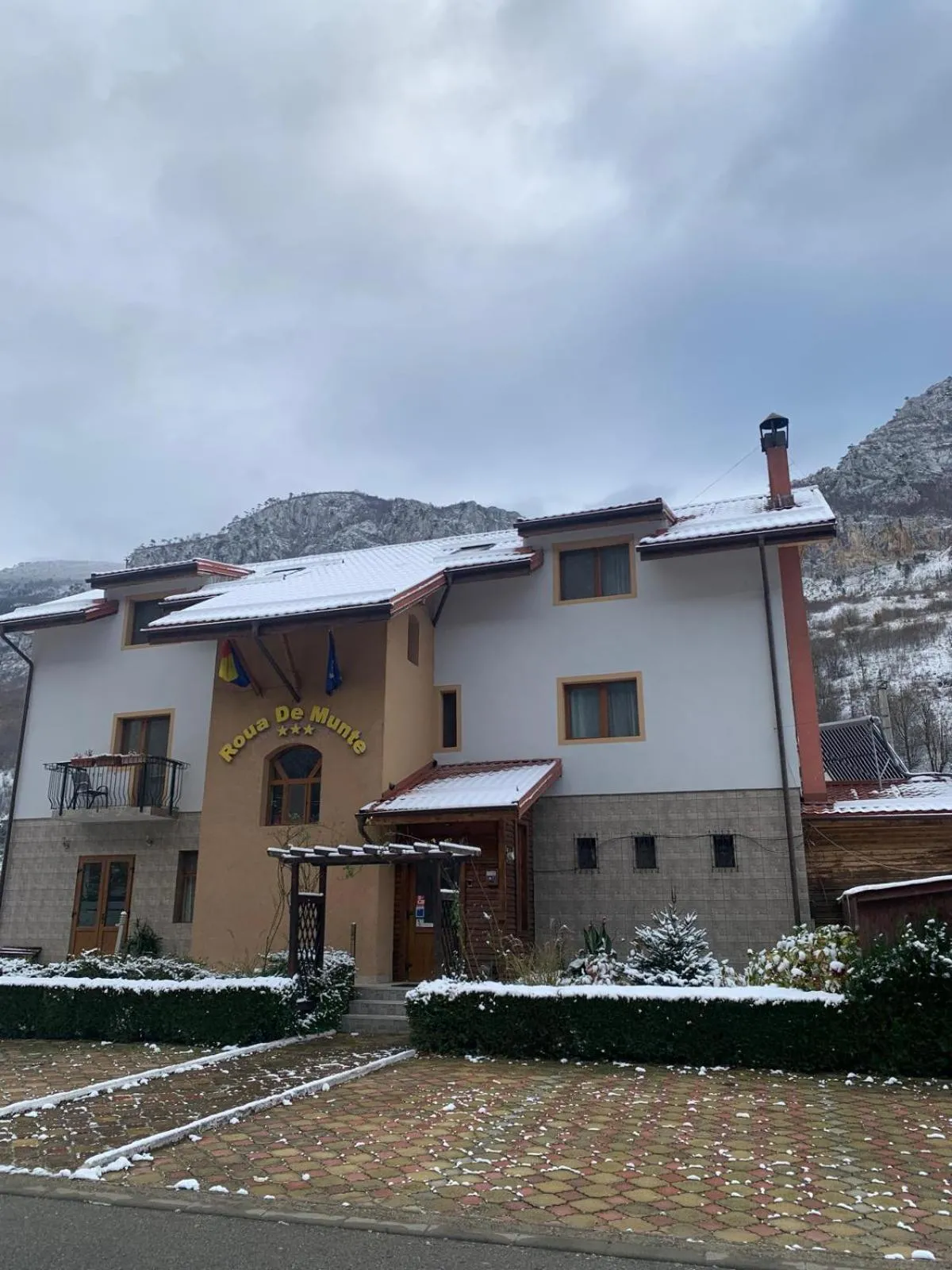 Property building in Pension RouaDeMunte