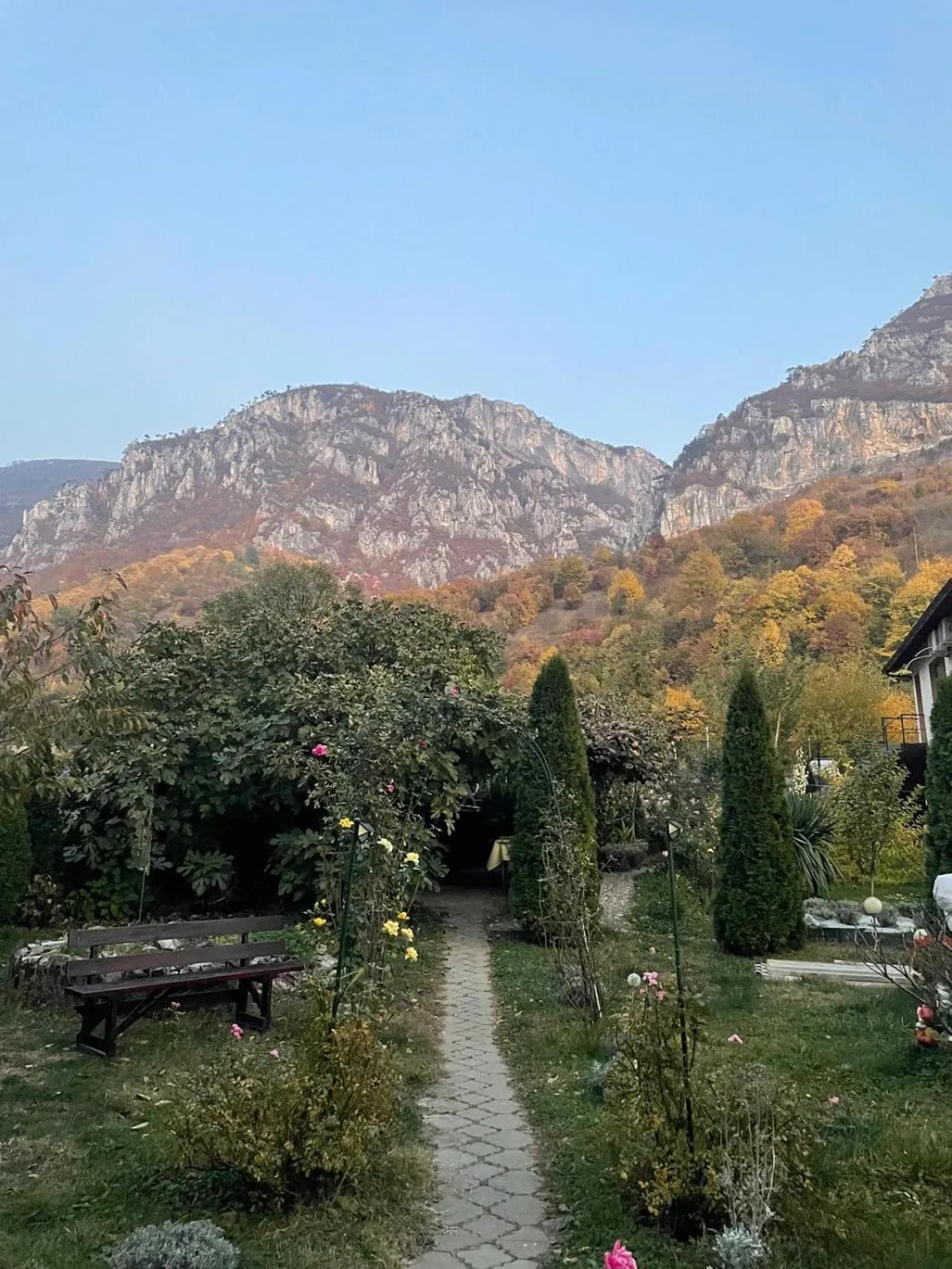 Day in Pension RouaDeMunte