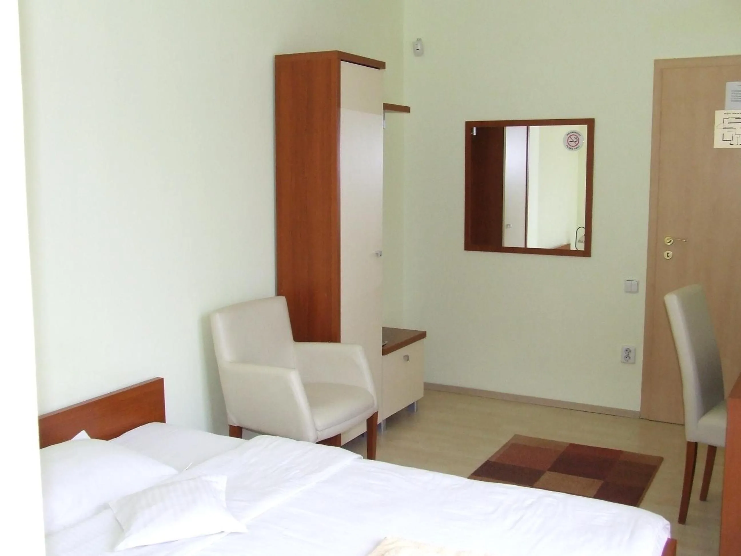 Bedroom, Bed in Pensiunea Caramell