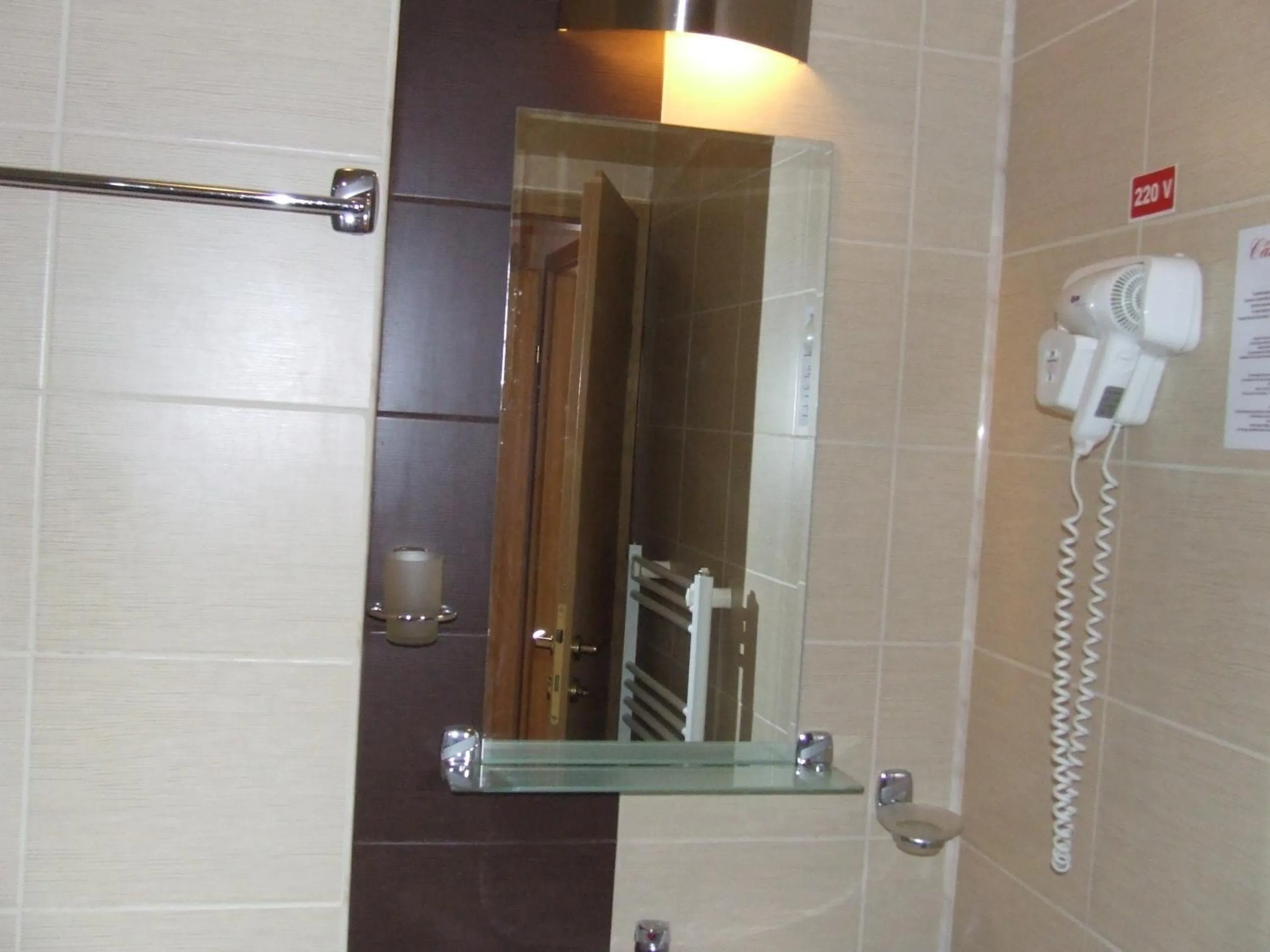 Bathroom in Pensiunea Caramell