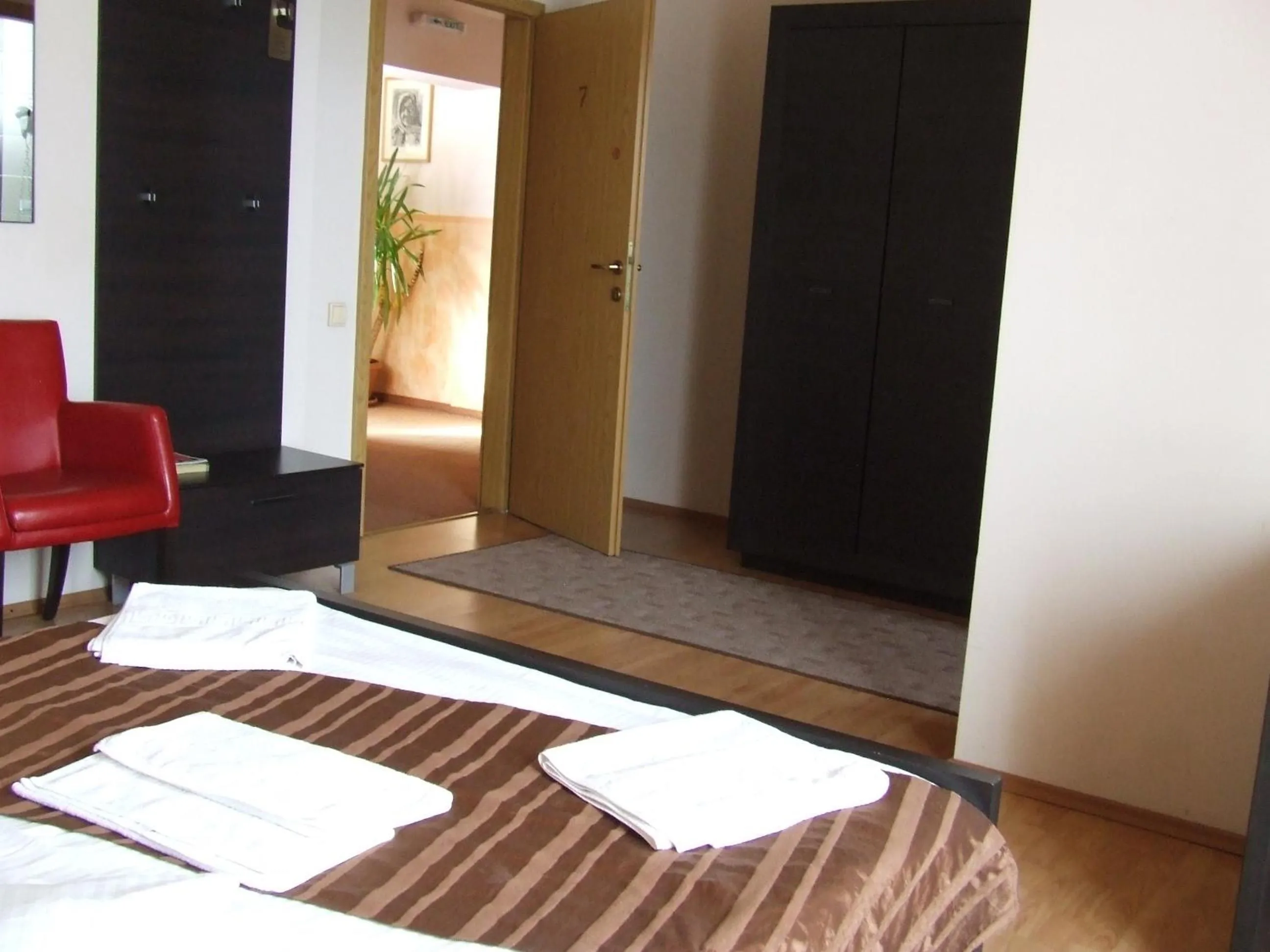 Bedroom, Bed in Pensiunea Caramell