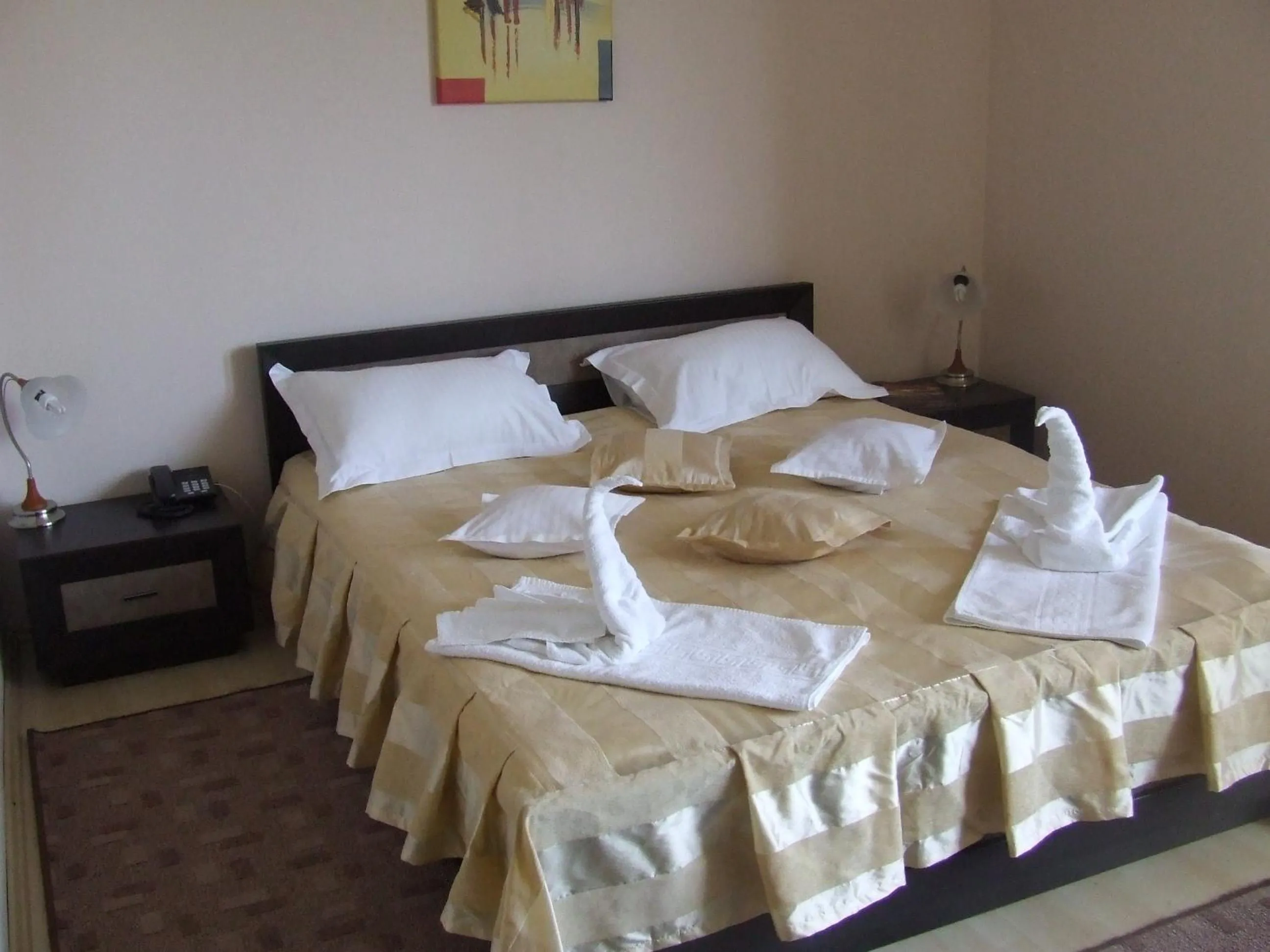 Bedroom, Bed in Pensiunea Caramell