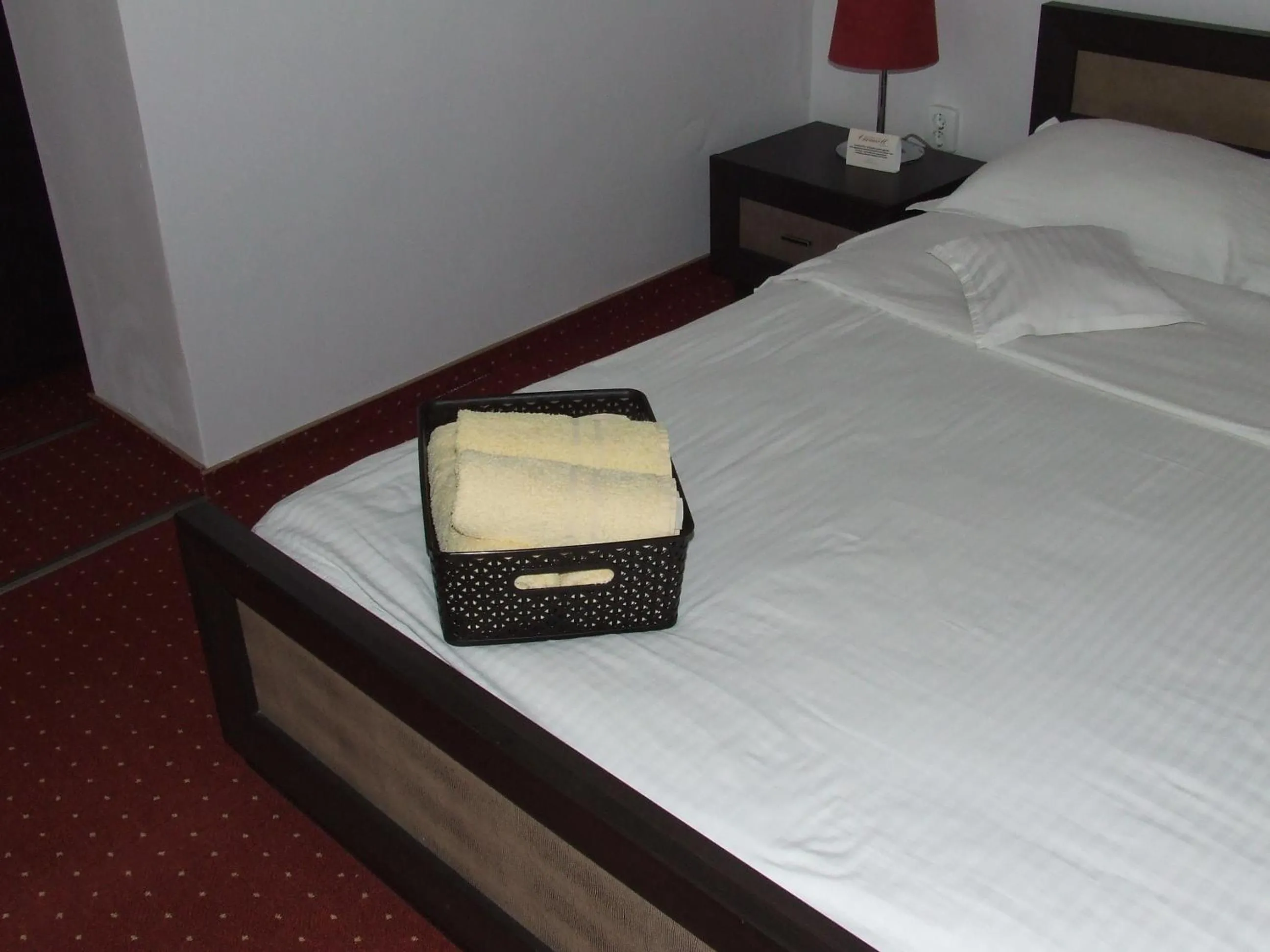 Bedroom, Bed in Pensiunea Caramell