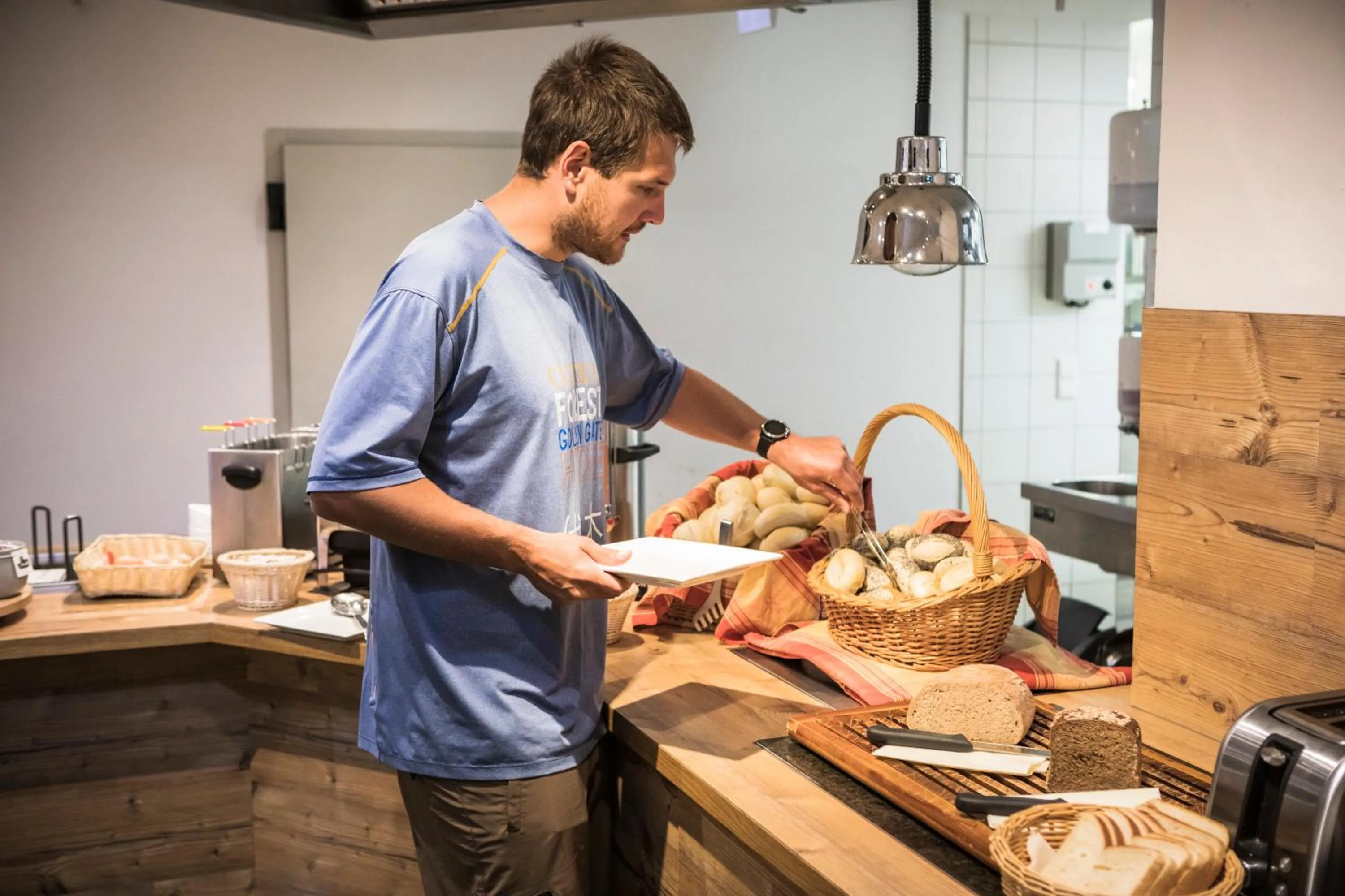 Buffet breakfast in Berggasthof Hochzeigerhaus