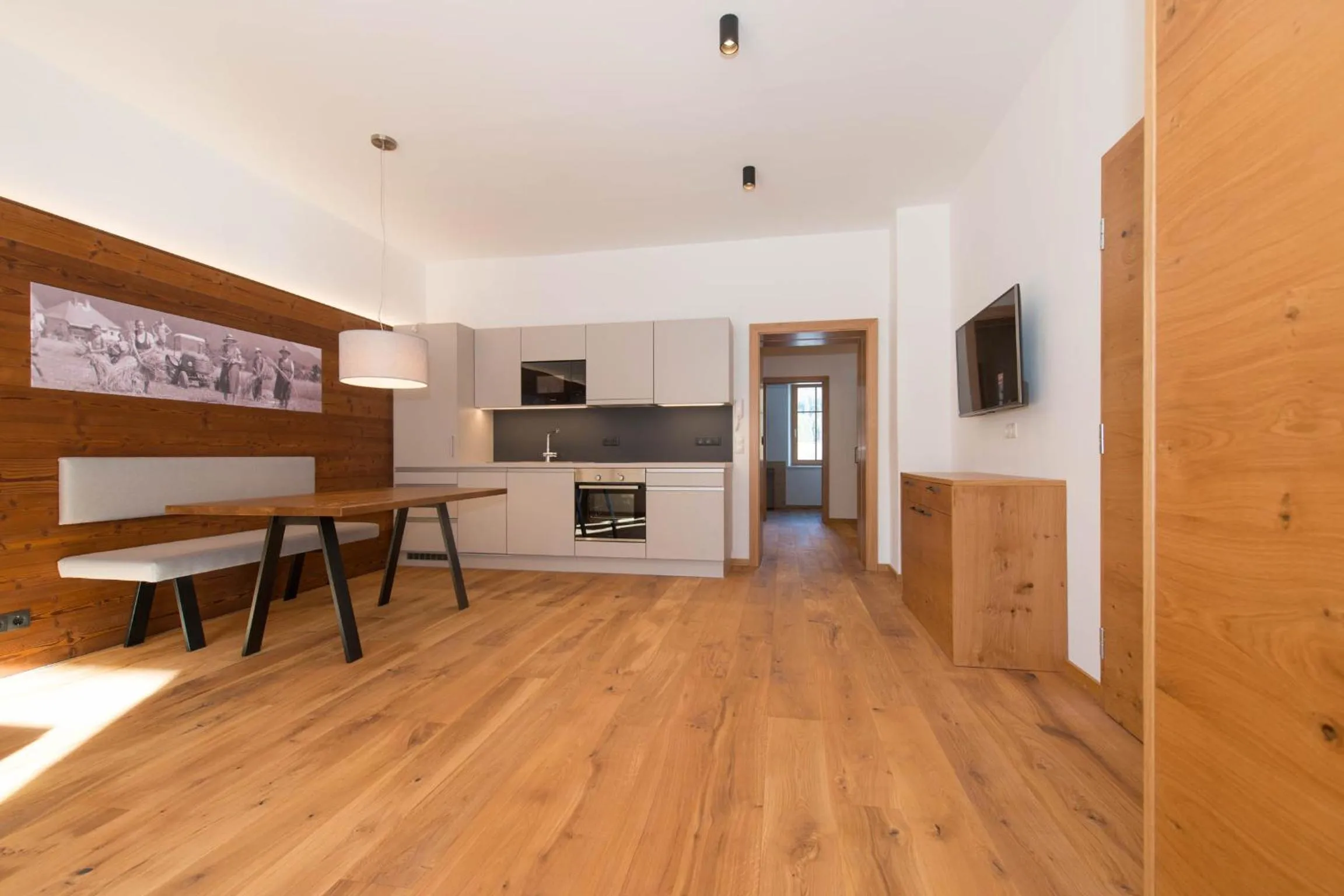 Decorative detail in Hotel Brunnwirt