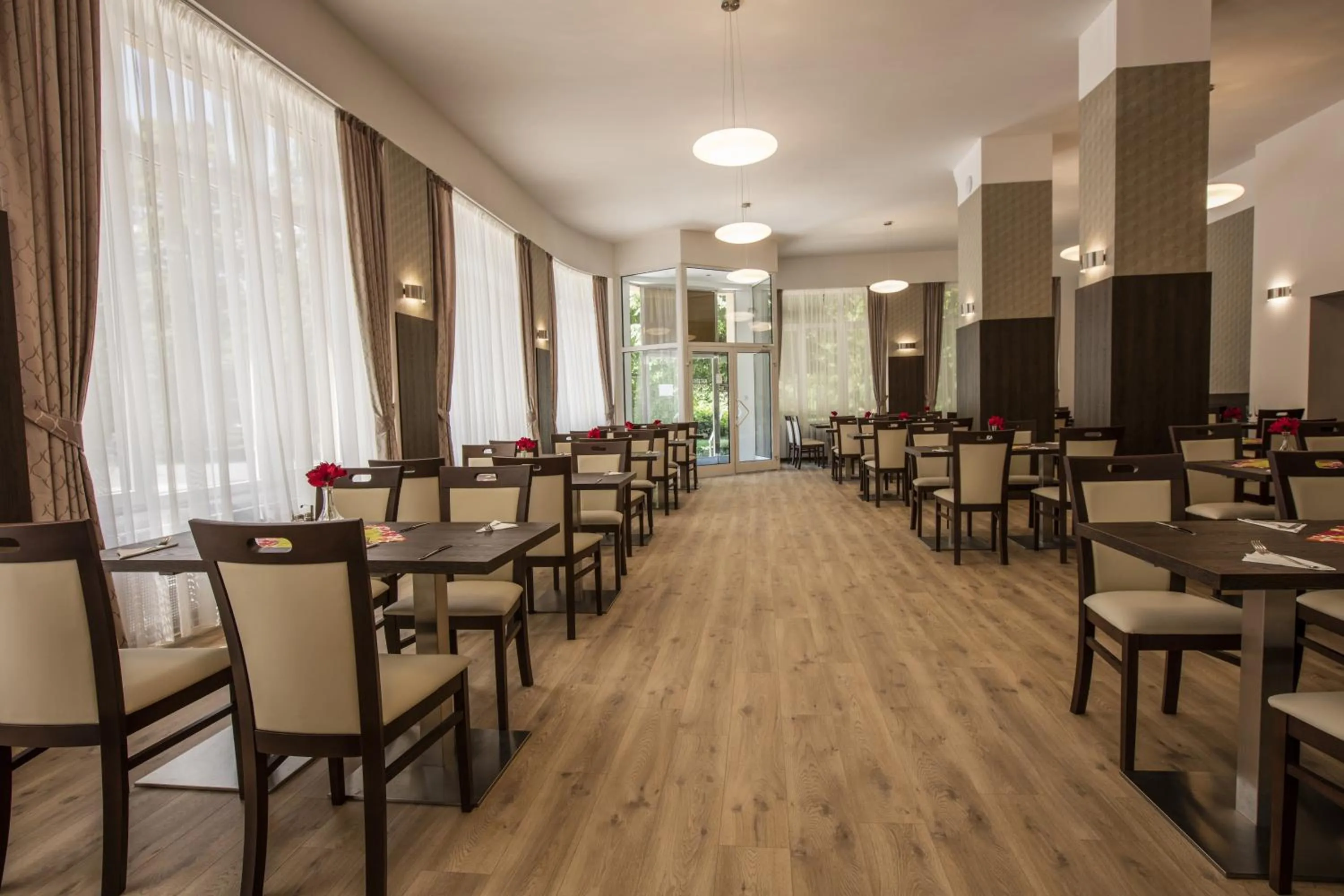 Restaurant/places to eat in Hotel Bellevue Tlapak