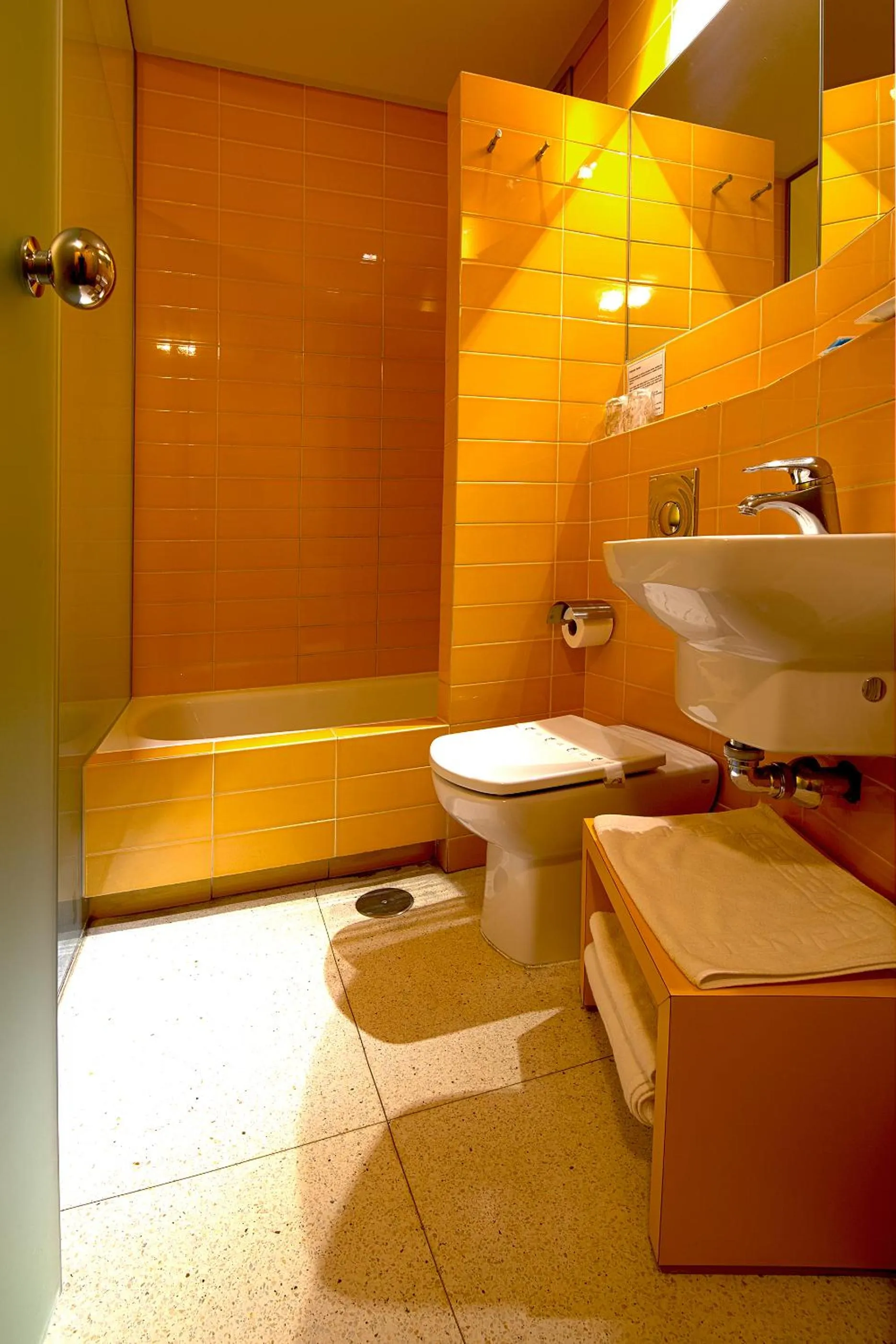 Bathroom in Hostal Albany