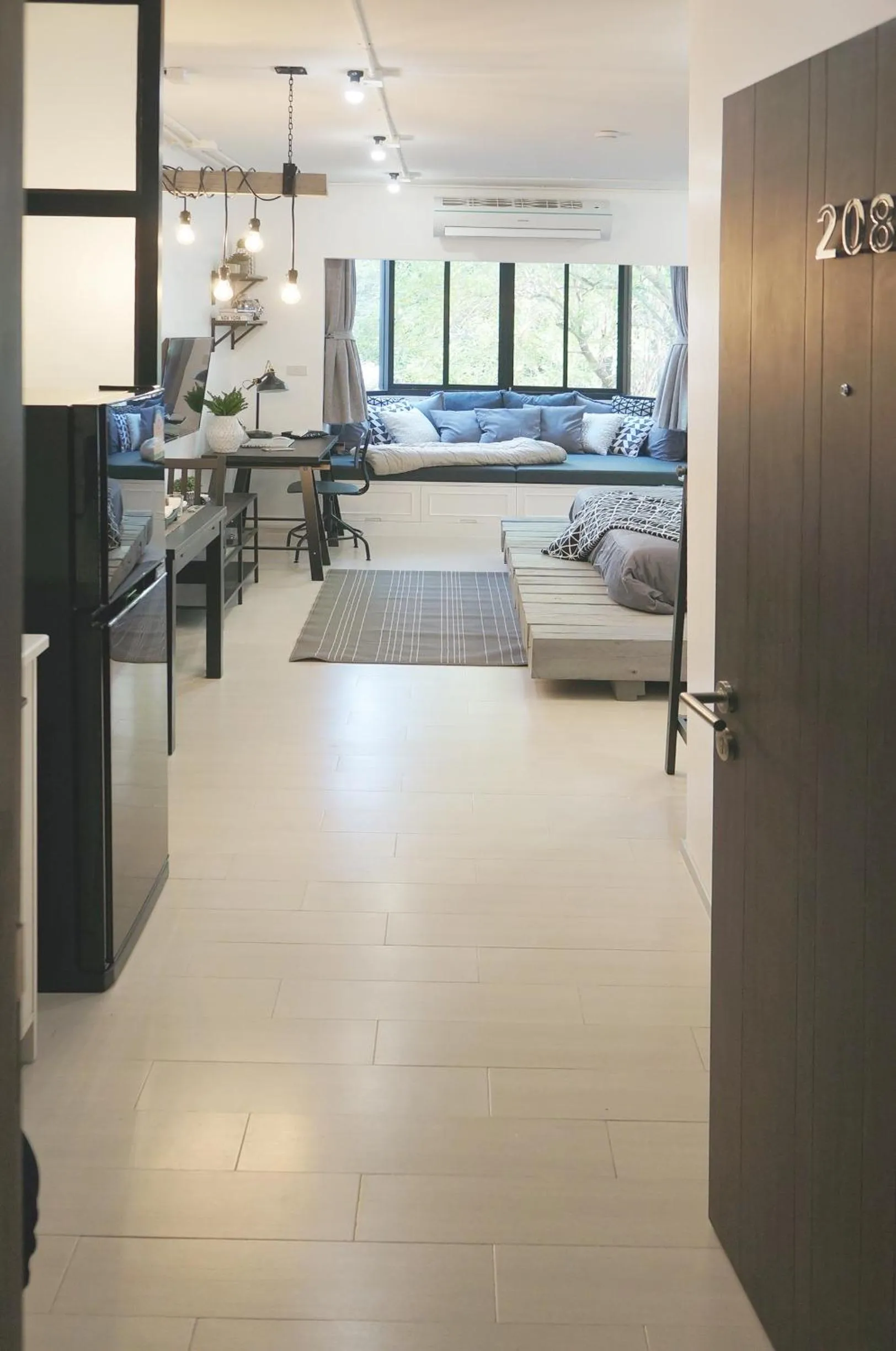 Living room, Bed in Stay in Style at Nimman R208