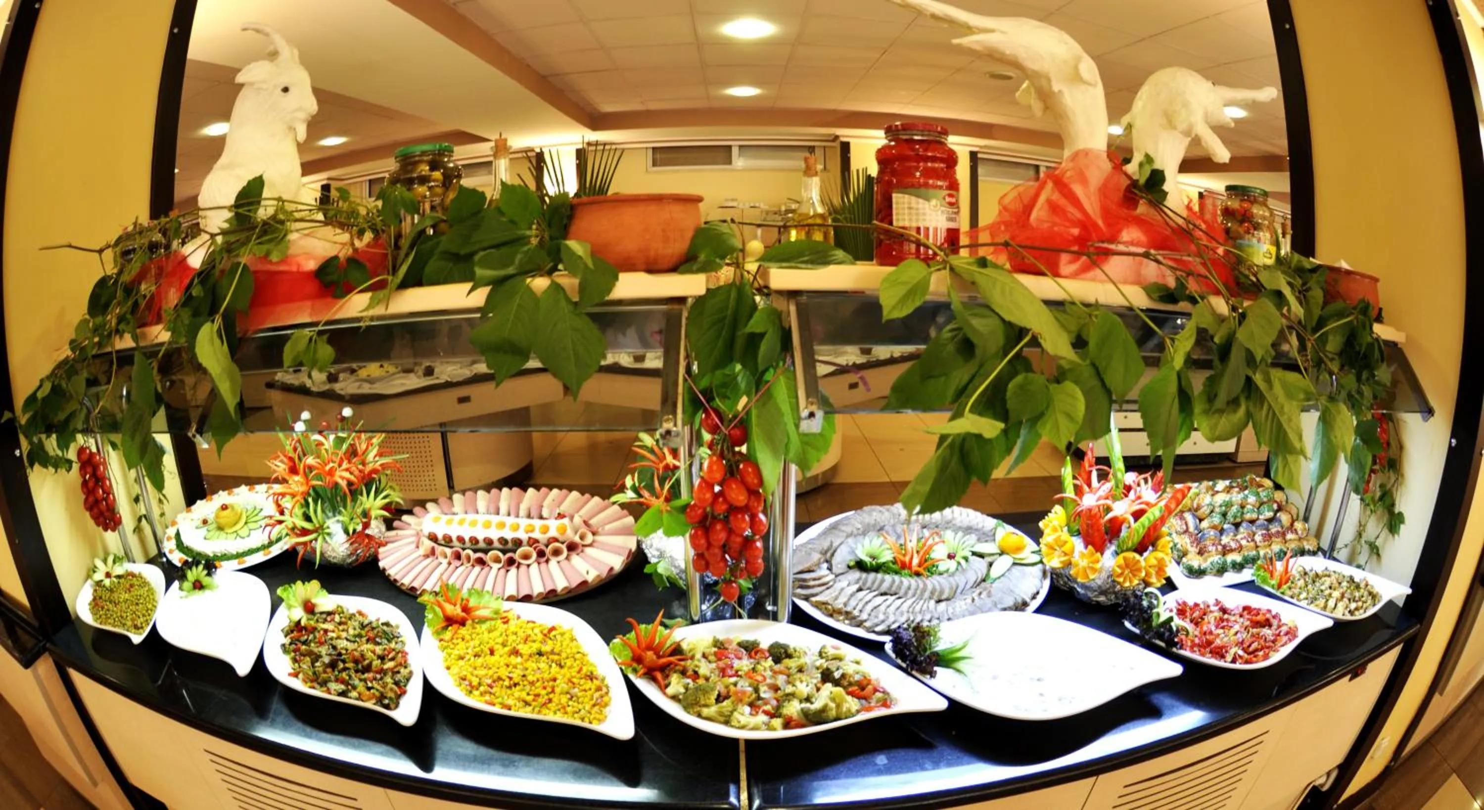 Restaurant/places to eat in First Class Hotel - All Inclusive
