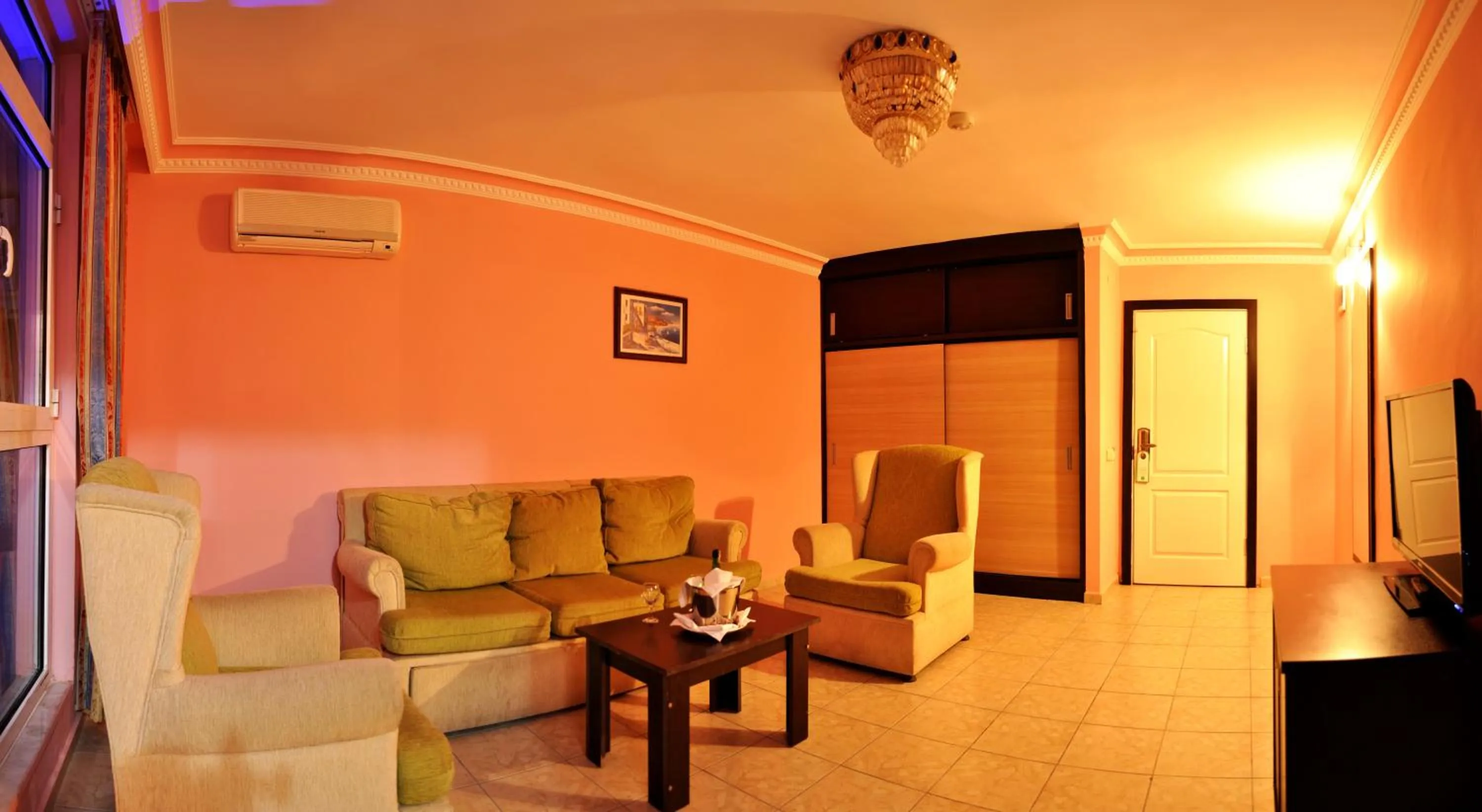 TV and multimedia in First Class Hotel - All Inclusive