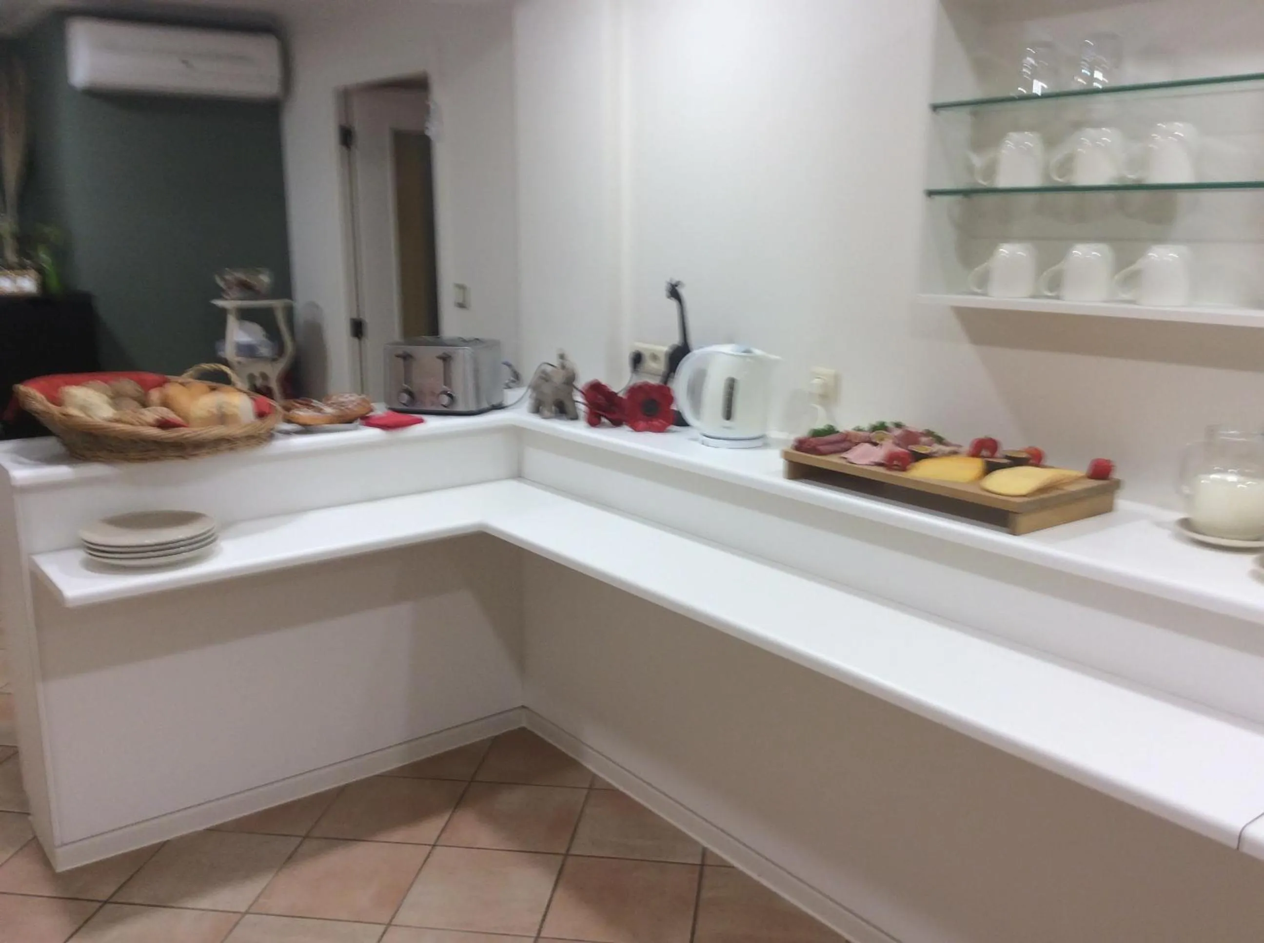 Food and drinks in B&B The Protea