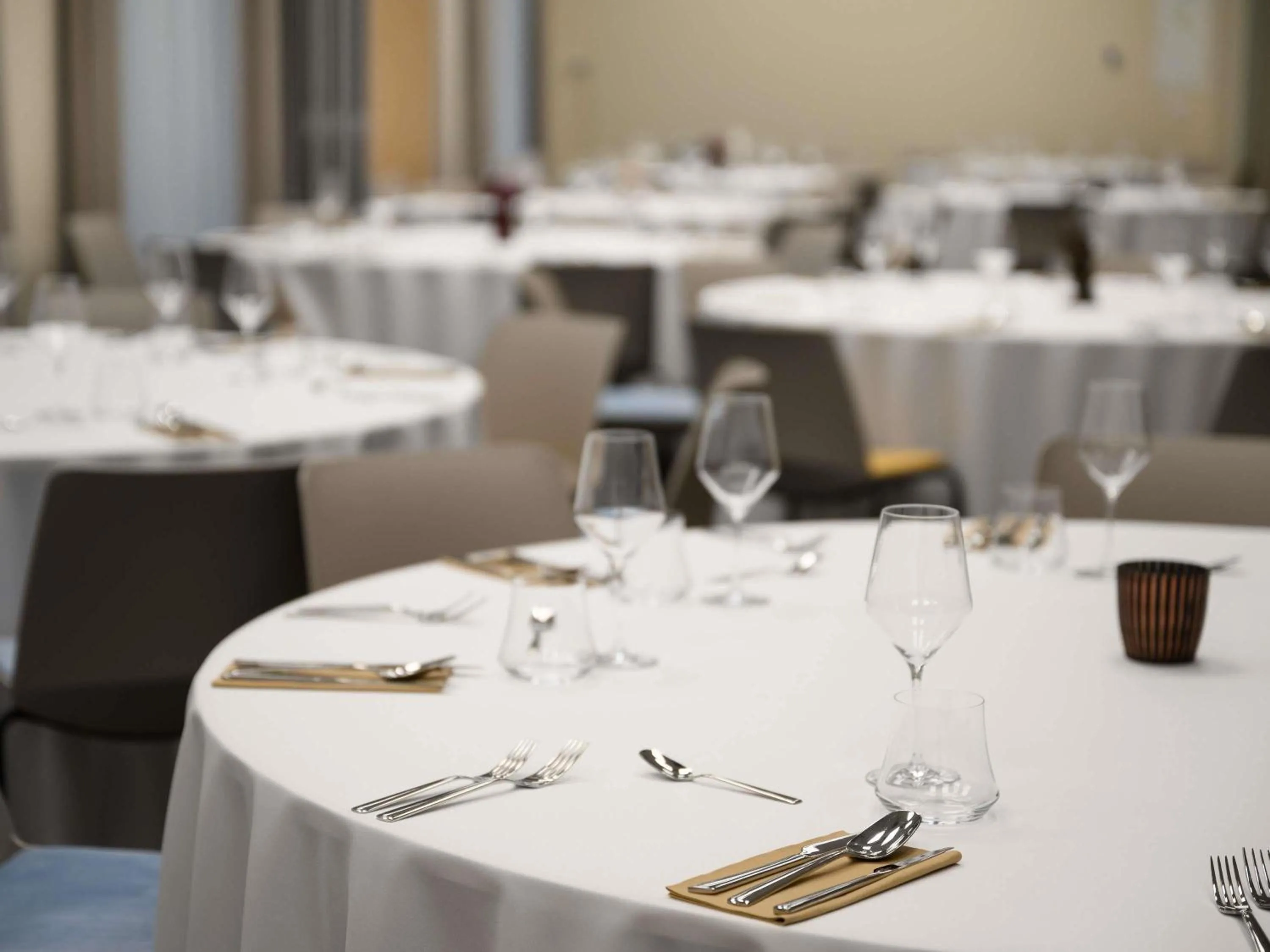 Meeting/conference room in Hotel Lycium Debrecen - Handwritten Collection
