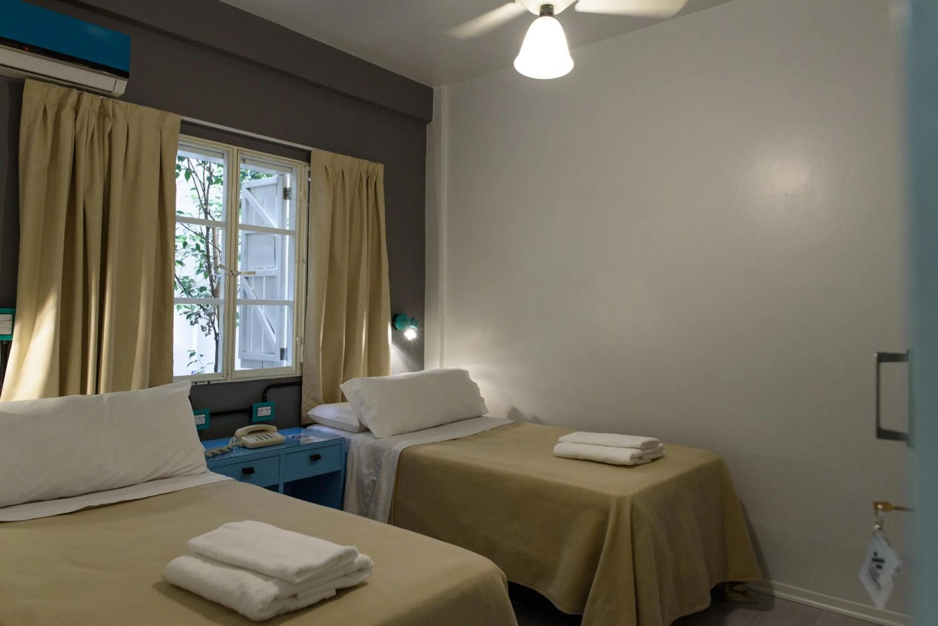 Bed in Casa Urbana Hotel