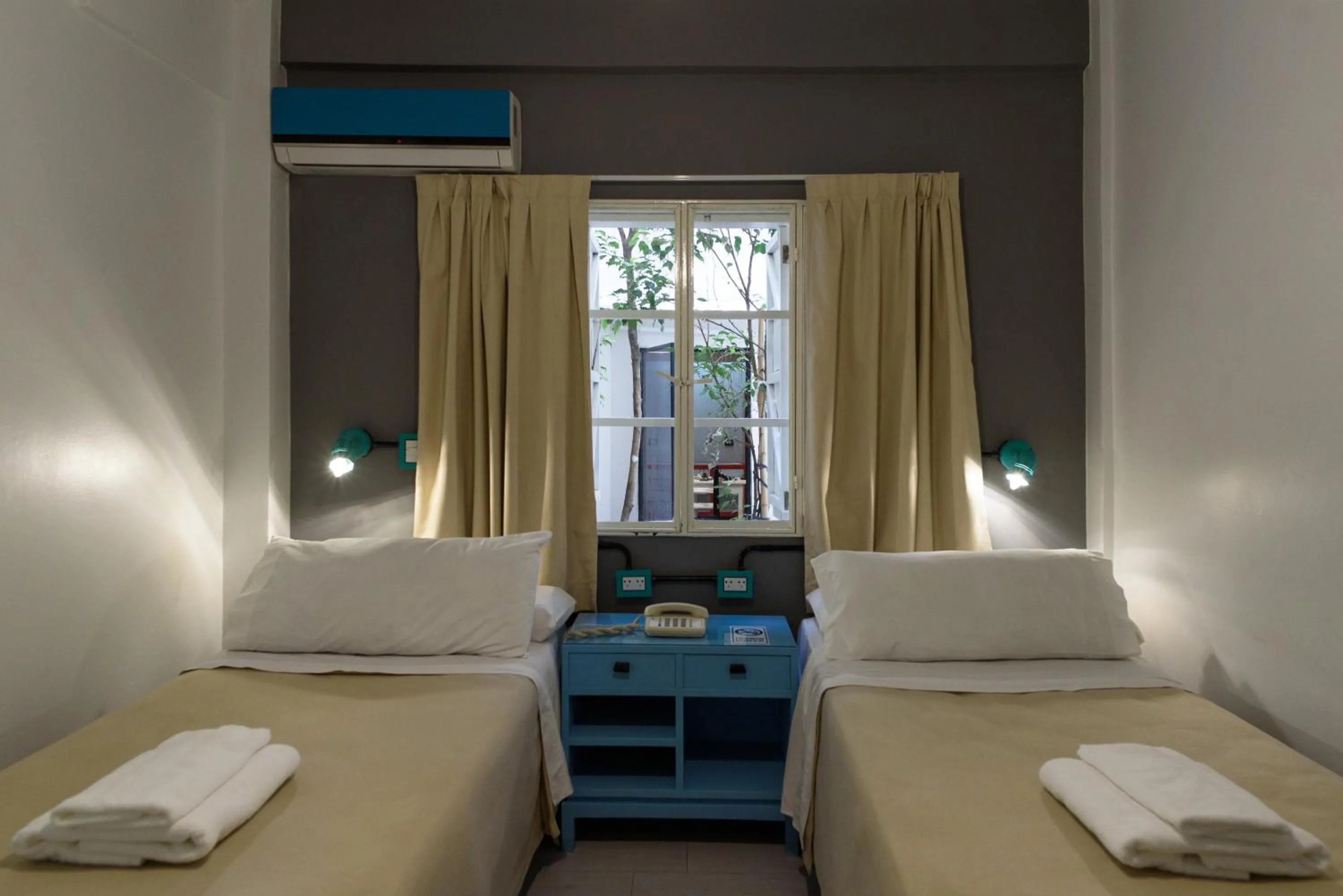 Food and drinks, Bed in Casa Urbana Hotel