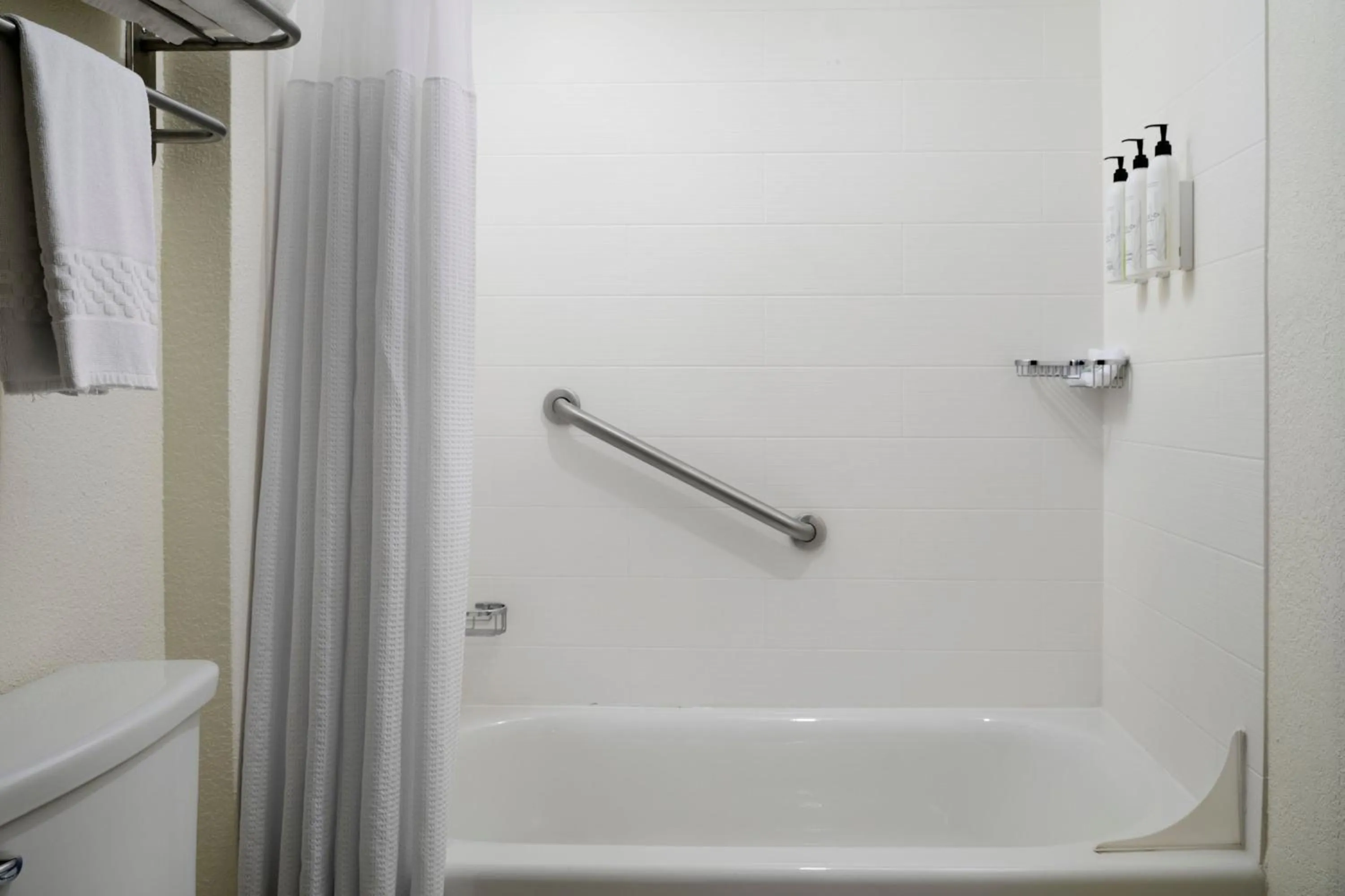 Bathroom in SpringHill Suites Nashville MetroCenter