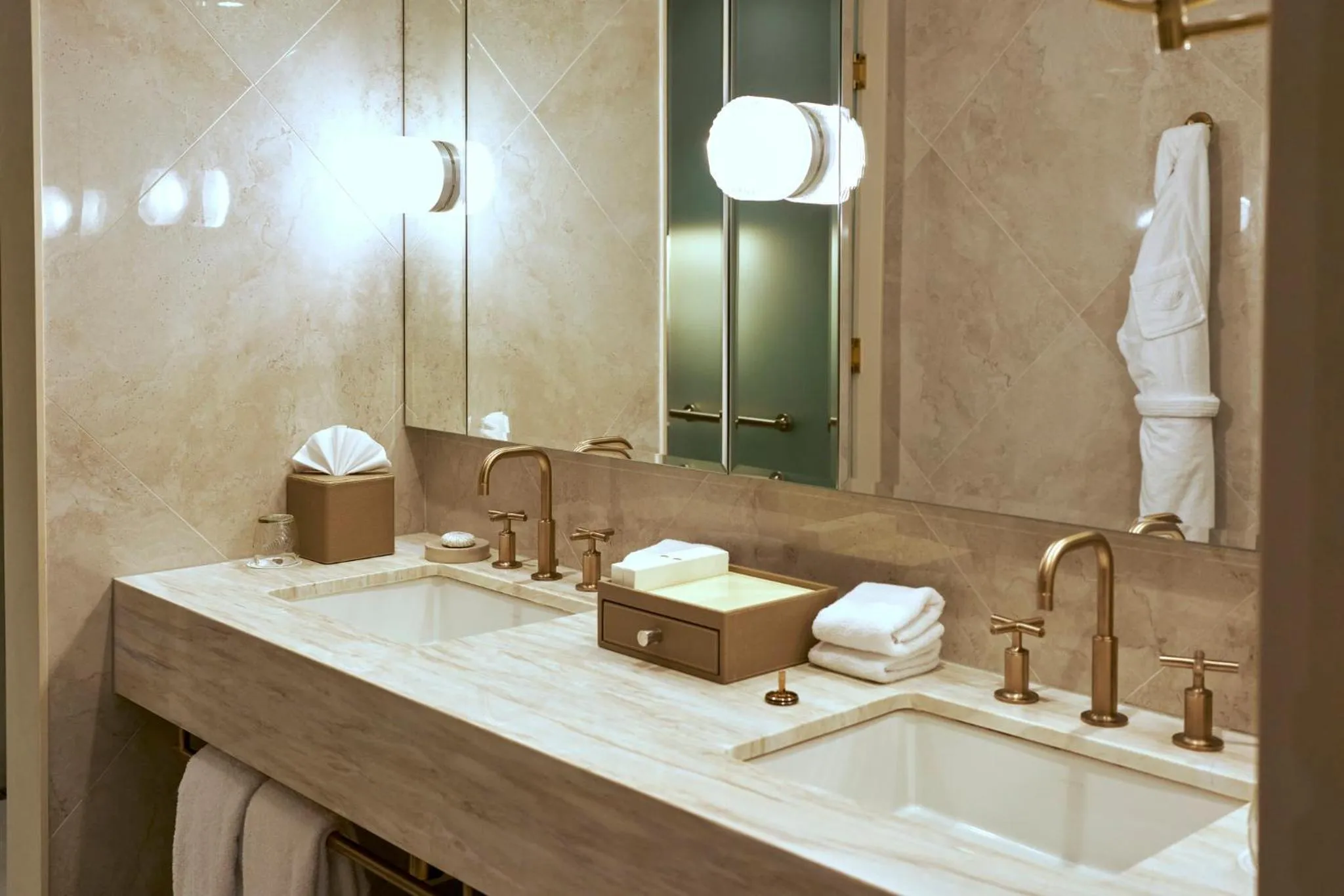 Bathroom in Mandarin Oriental, Santiago