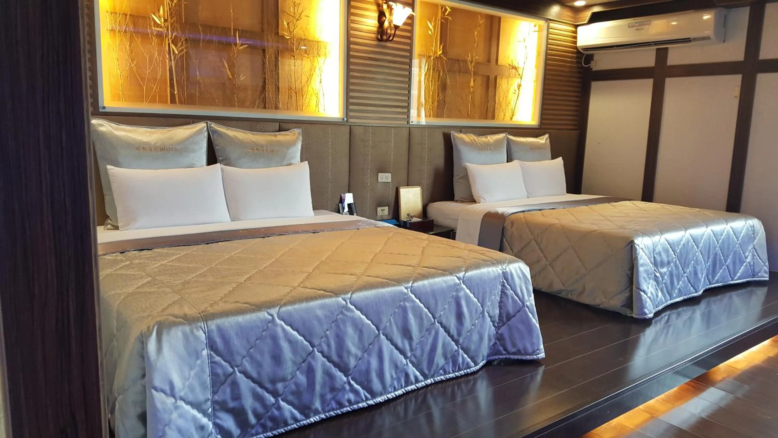 Bed in Wind Coast Motel