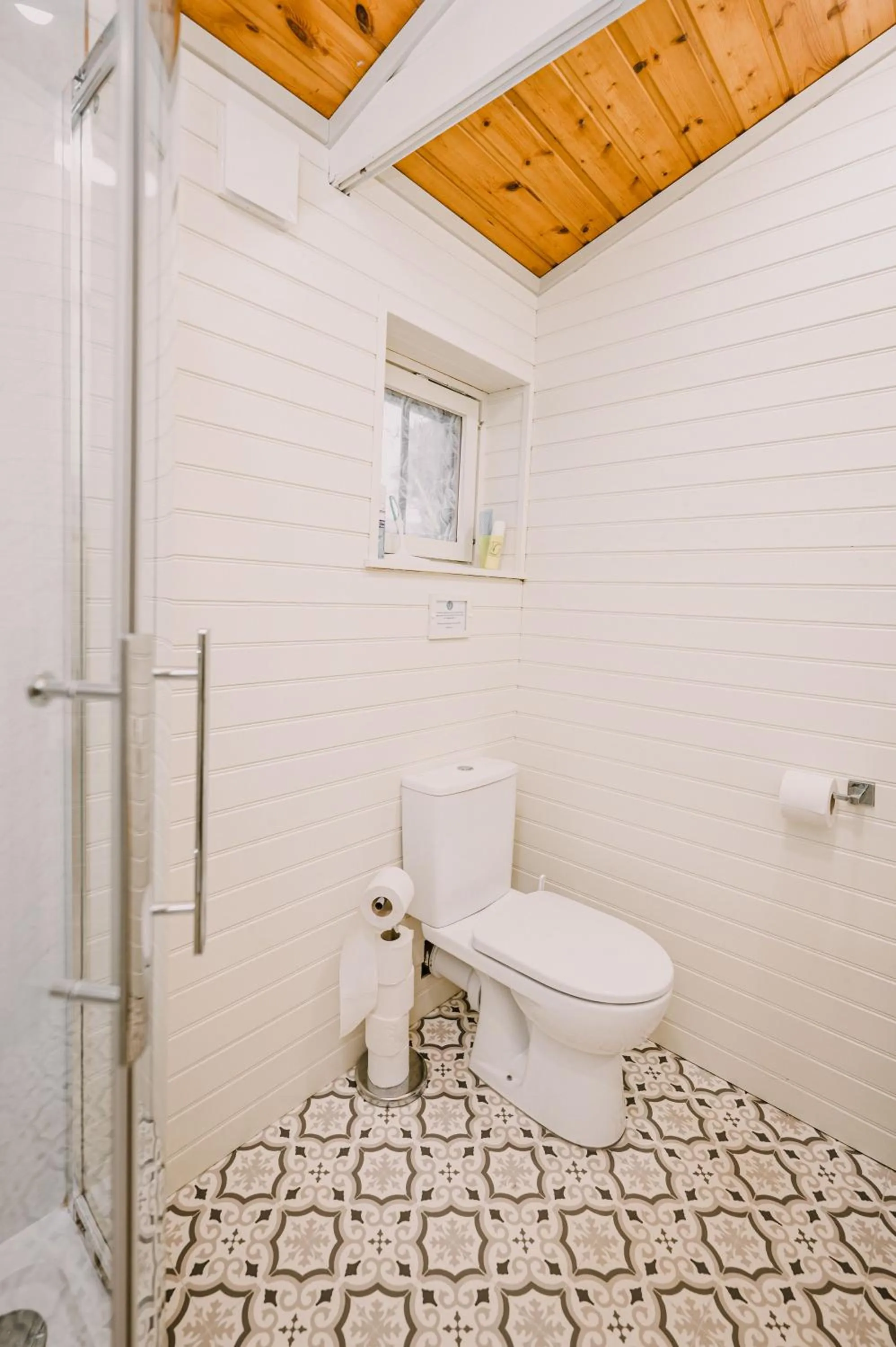 Shower in The Jonas Centre