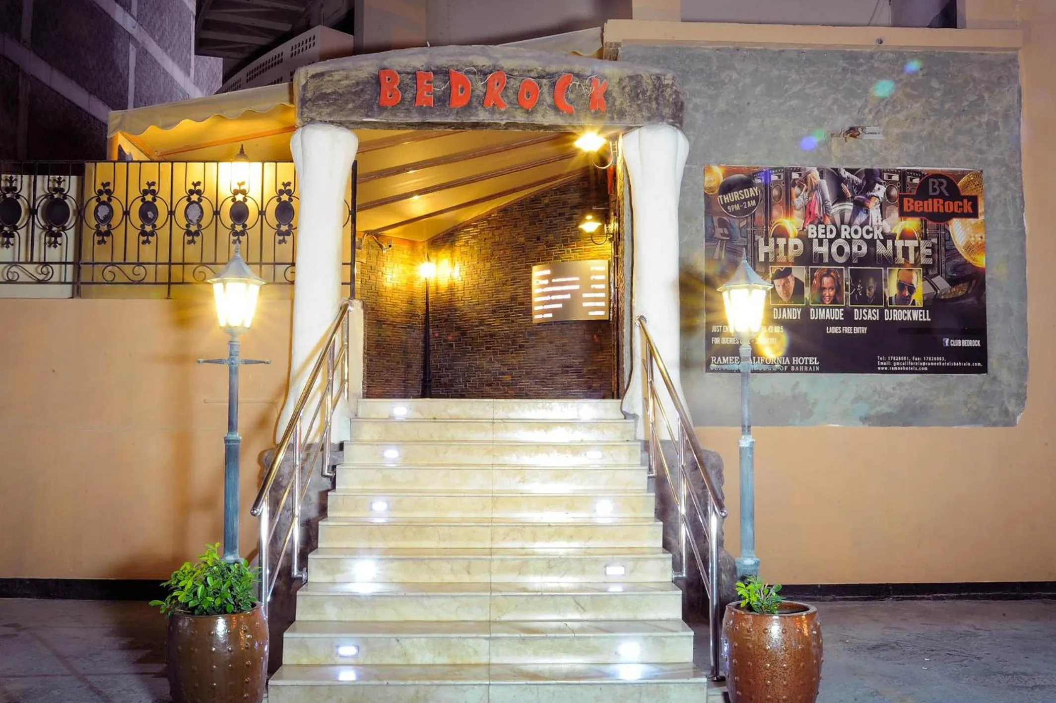 Facade/entrance in Ramee California Hotel