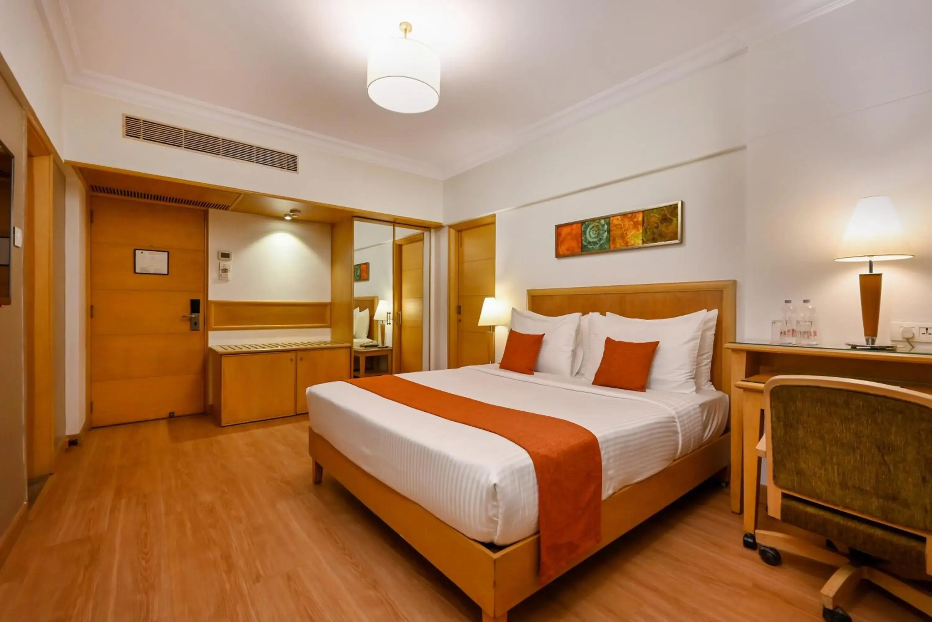Deluxe Double Room with Complimentary Welcome Drink and 20% discount on Food and soft Beverages. - single occupancy in Fariyas Hotel Mumbai , Colaba Deluxe Double Room with Complimentary Welcome Drink and 20% discount on Food and soft Beverages. - single occupancy in Fariyas Hotel Mumbai , Colaba