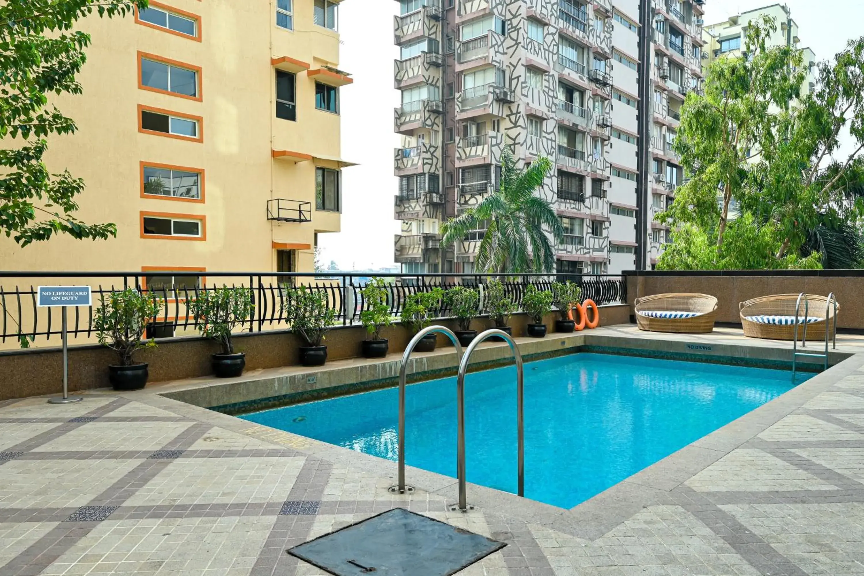 Pool view in Fariyas Hotel Mumbai , Colaba Pool view in Fariyas Hotel Mumbai , Colaba