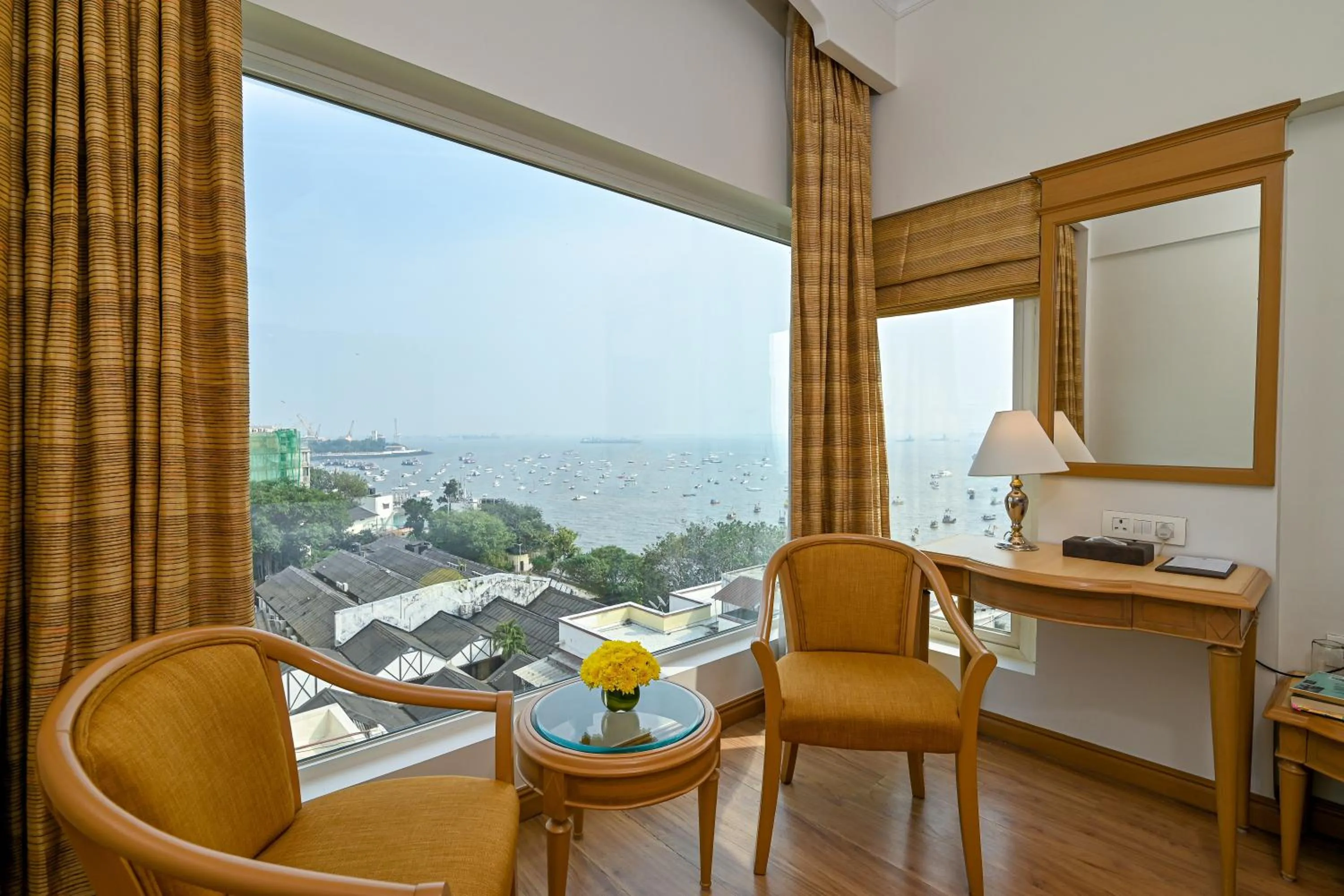 Fariyas Hotel Mumbai , Colaba