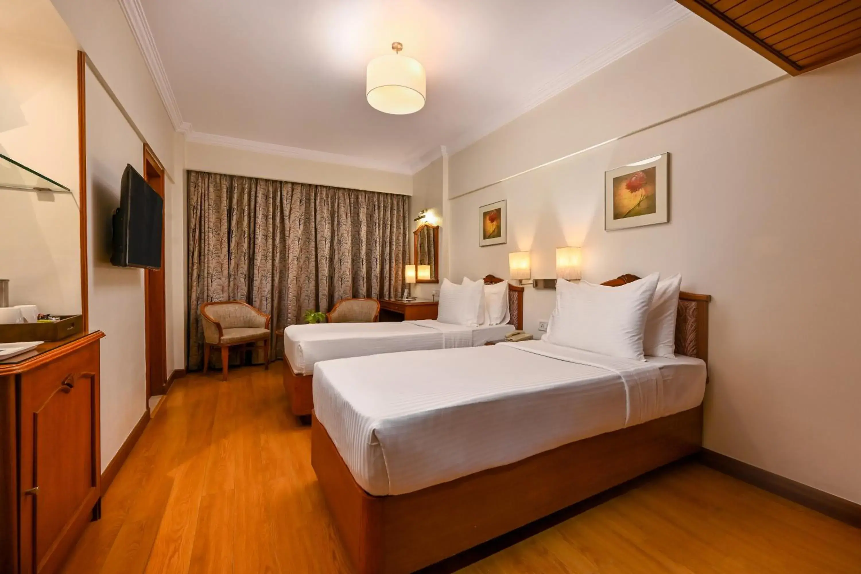 Bed in Fariyas Hotel Mumbai , Colaba Bed in Fariyas Hotel Mumbai , Colaba