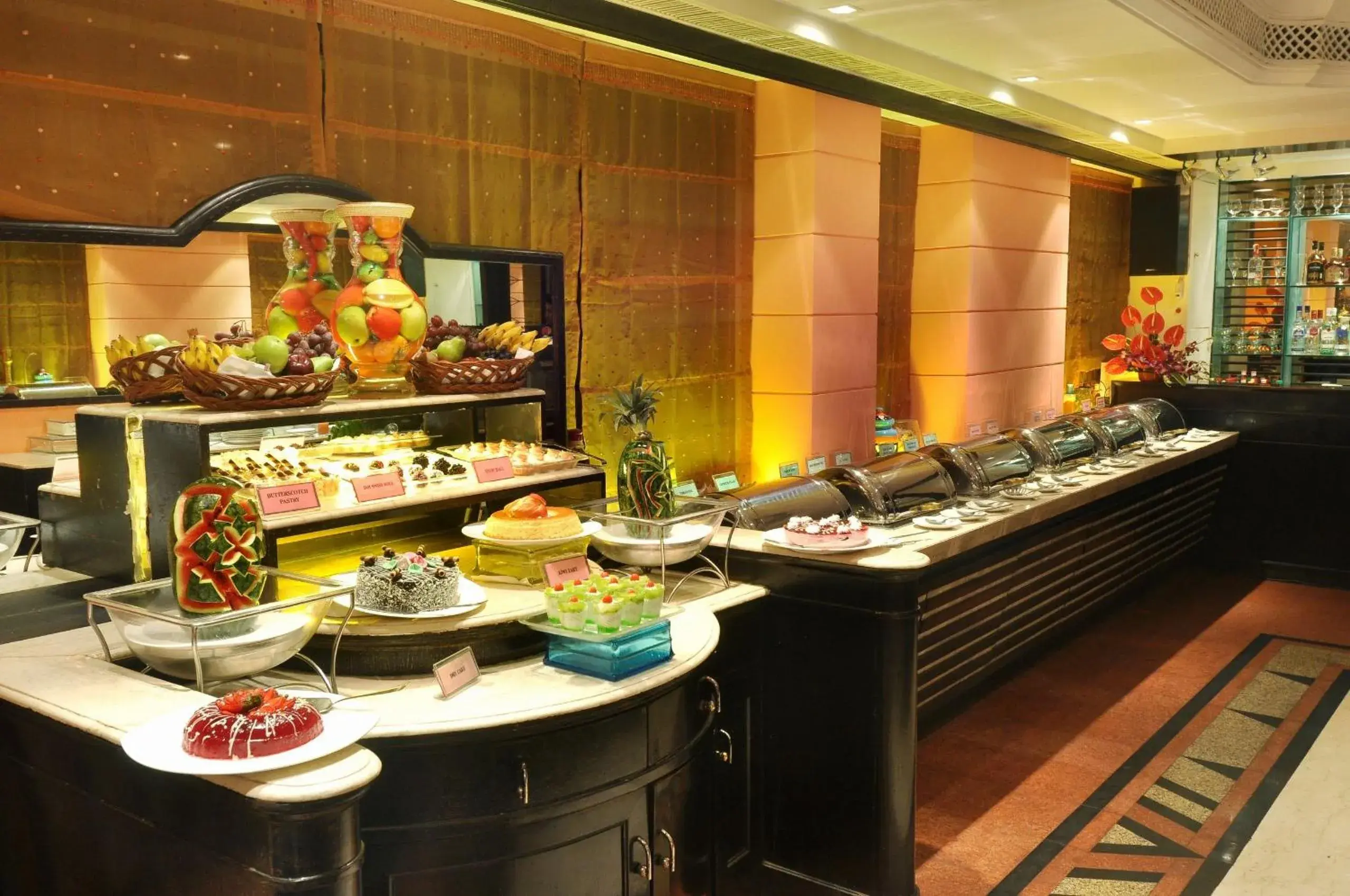 Restaurant/places to eat in Fariyas Hotel Mumbai , Colaba Restaurant/places to eat in Fariyas Hotel Mumbai , Colaba