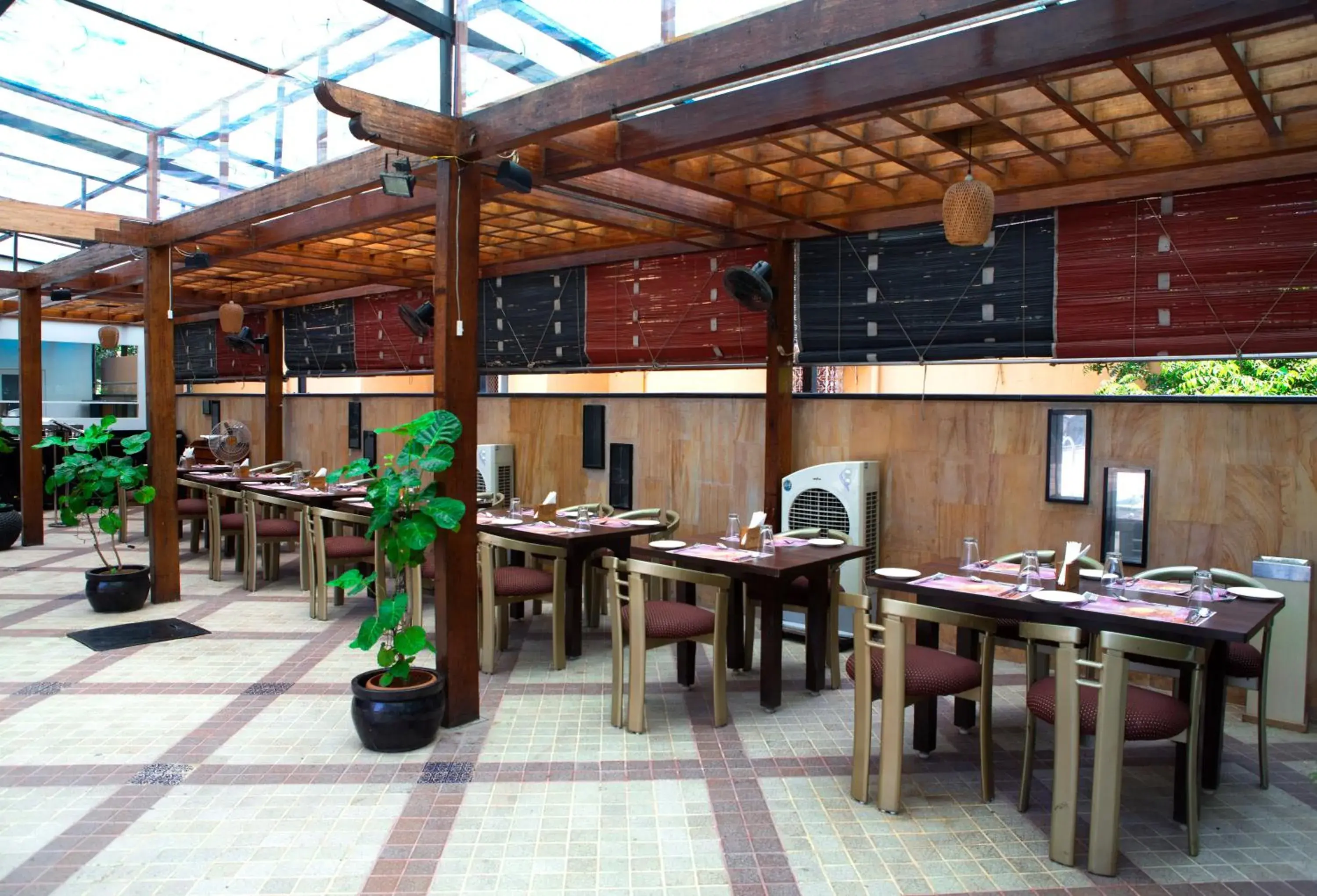 Food and drinks in Fariyas Hotel Mumbai , Colaba Food and drinks in Fariyas Hotel Mumbai , Colaba