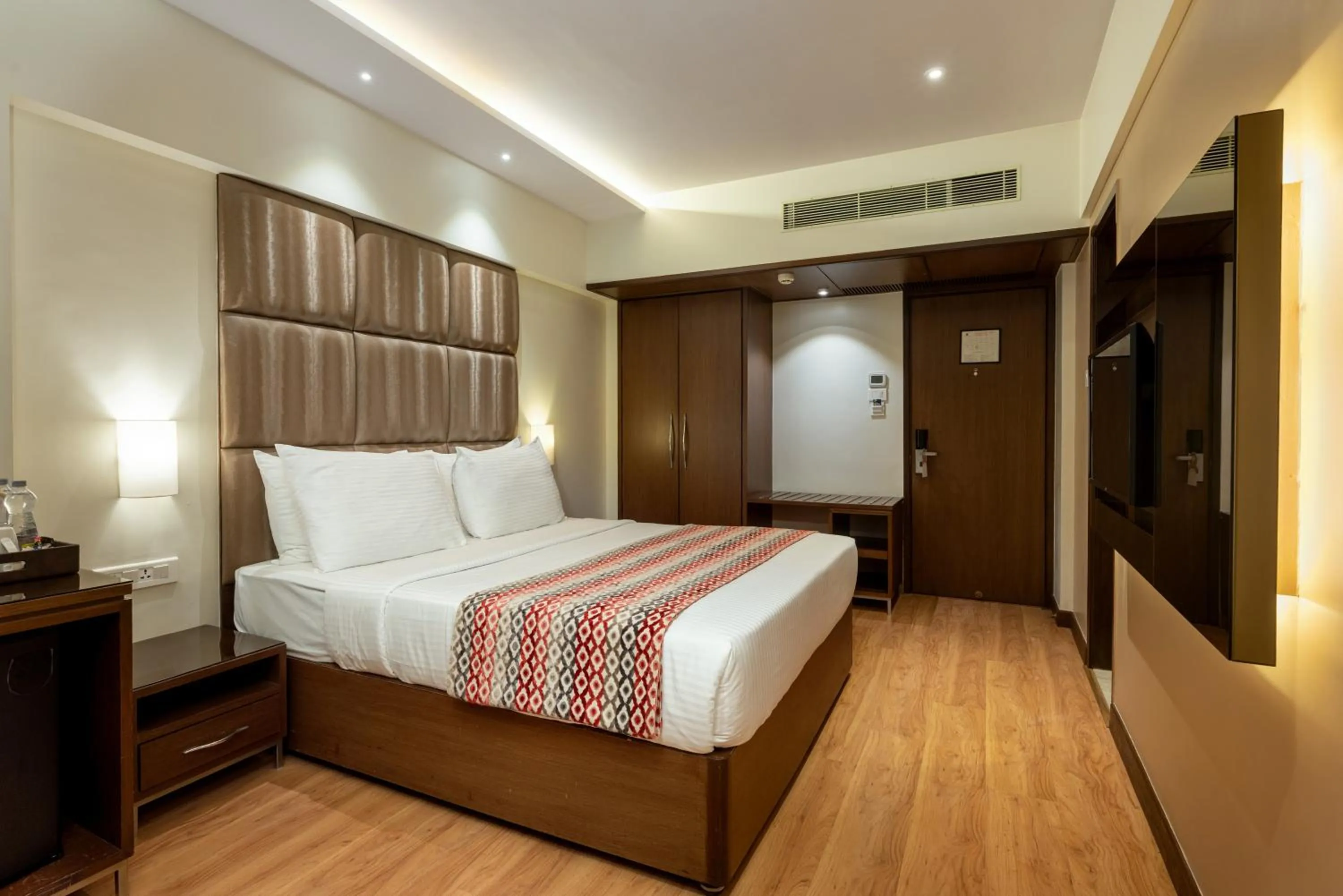 Bed in Fariyas Hotel Mumbai , Colaba