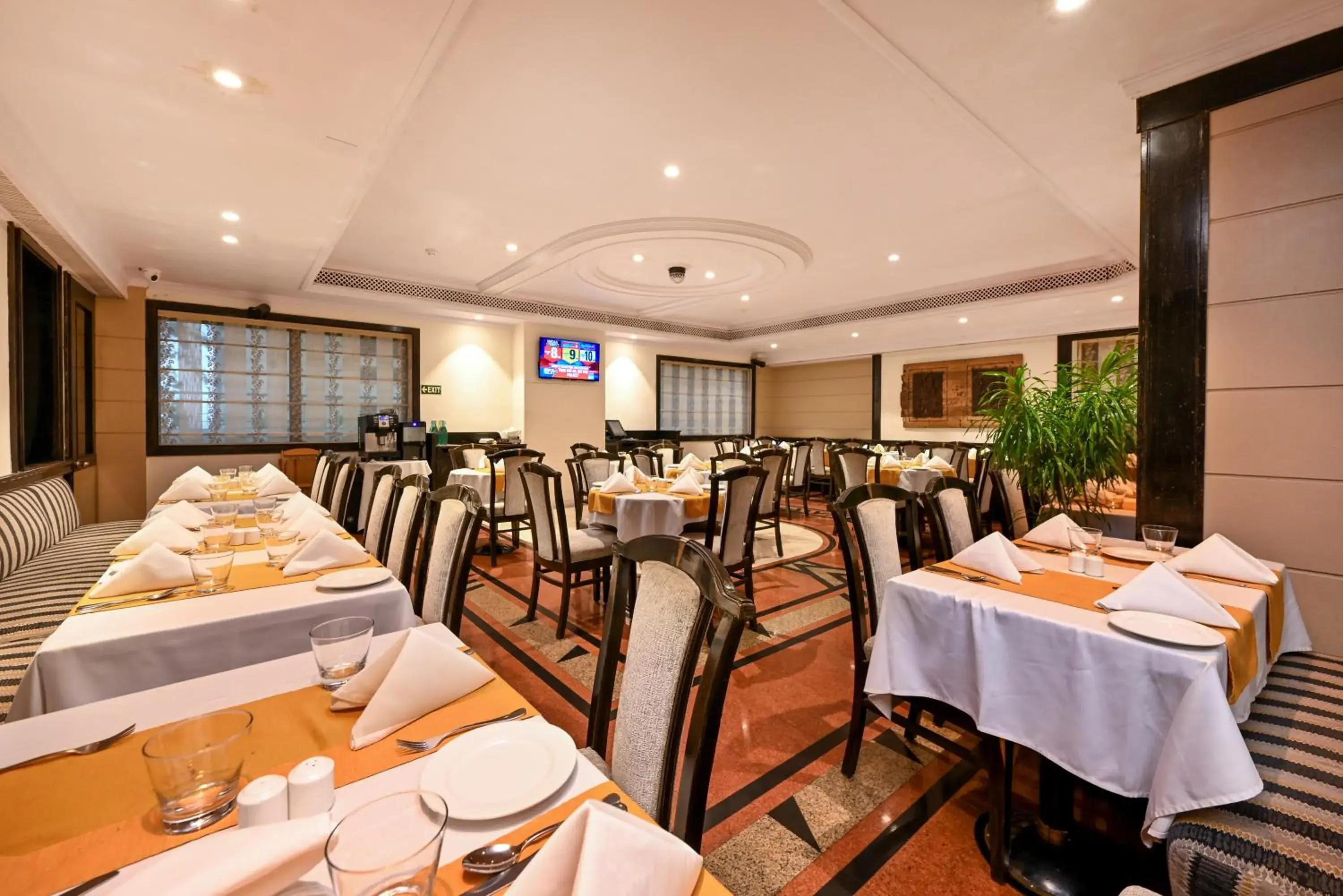 Restaurant/places to eat in Fariyas Hotel Mumbai , Colaba Restaurant/places to eat in Fariyas Hotel Mumbai , Colaba