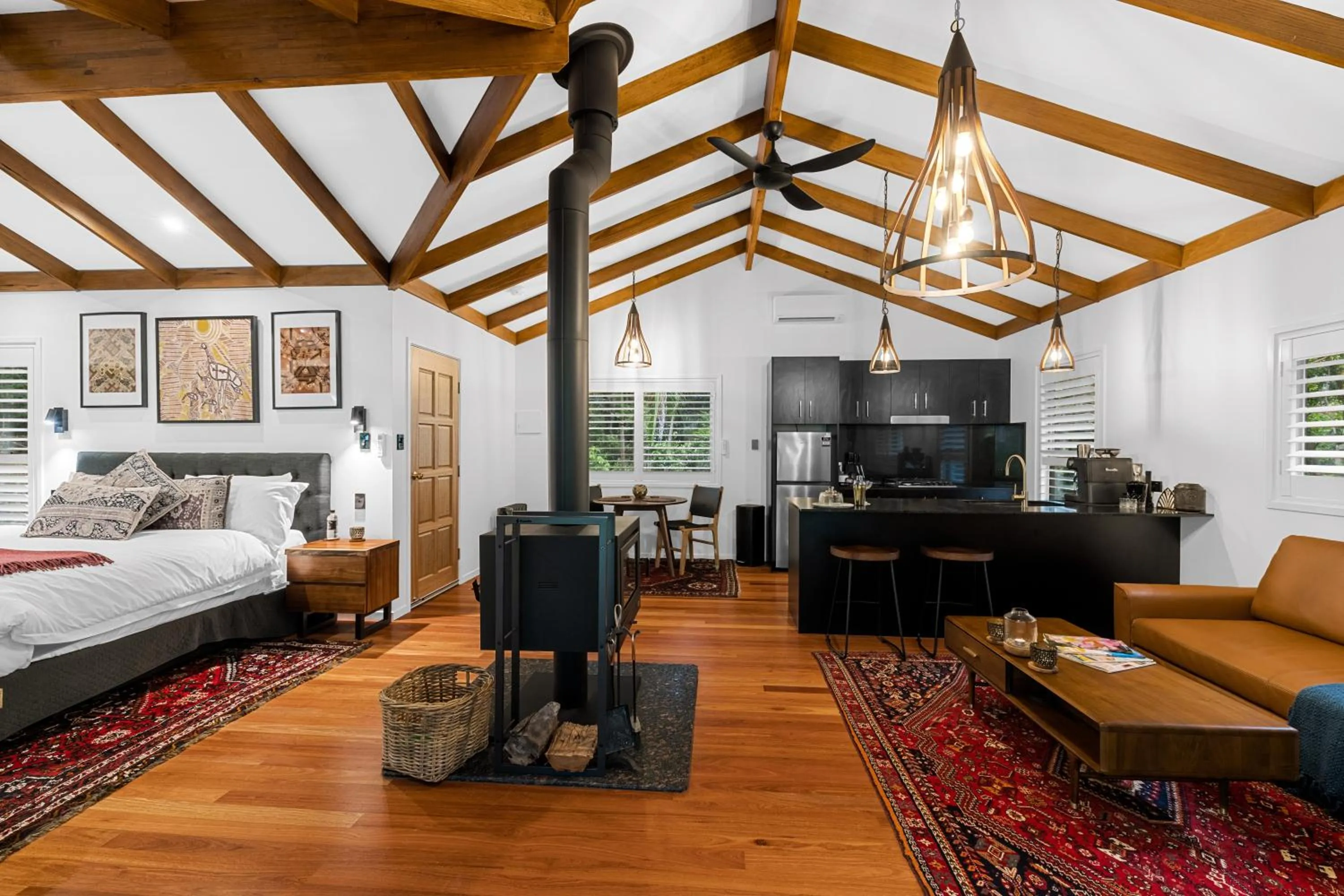 Living room, Bed in Narrows Escape Rainforest Retreat