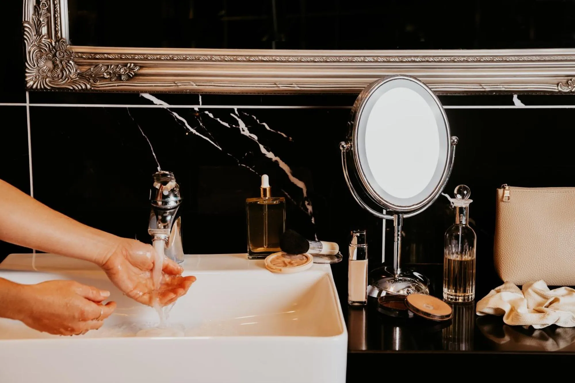 Shower in Narrows Escape Rainforest Retreat