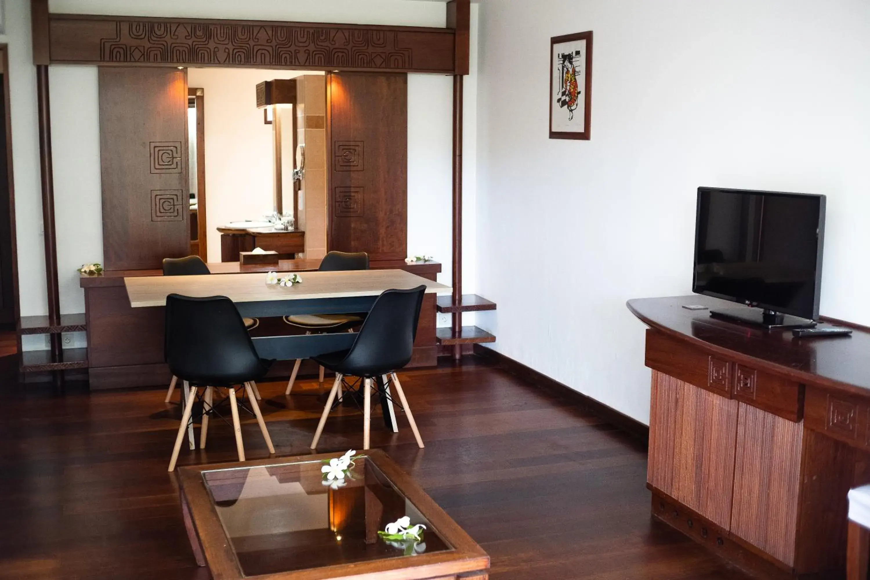Living room in Manava Beach Resort & Spa Moorea Living room in Manava Beach Resort & Spa Moorea