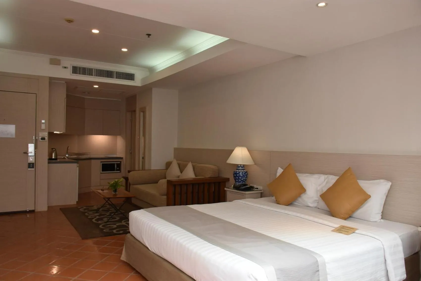 Bed in Kantary Bay Hotel Phuket