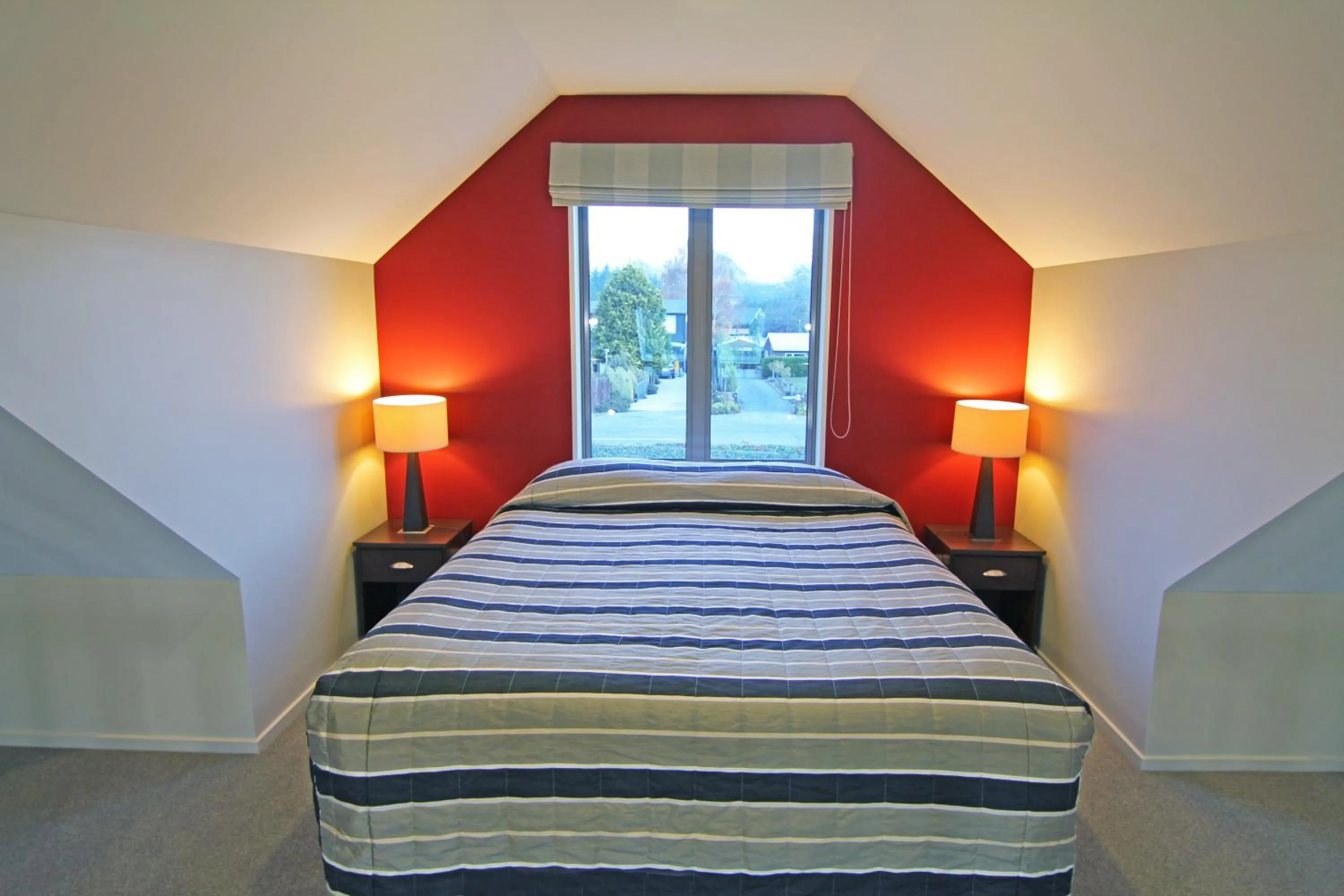 Bedroom, Bed in Hanmer Apartments