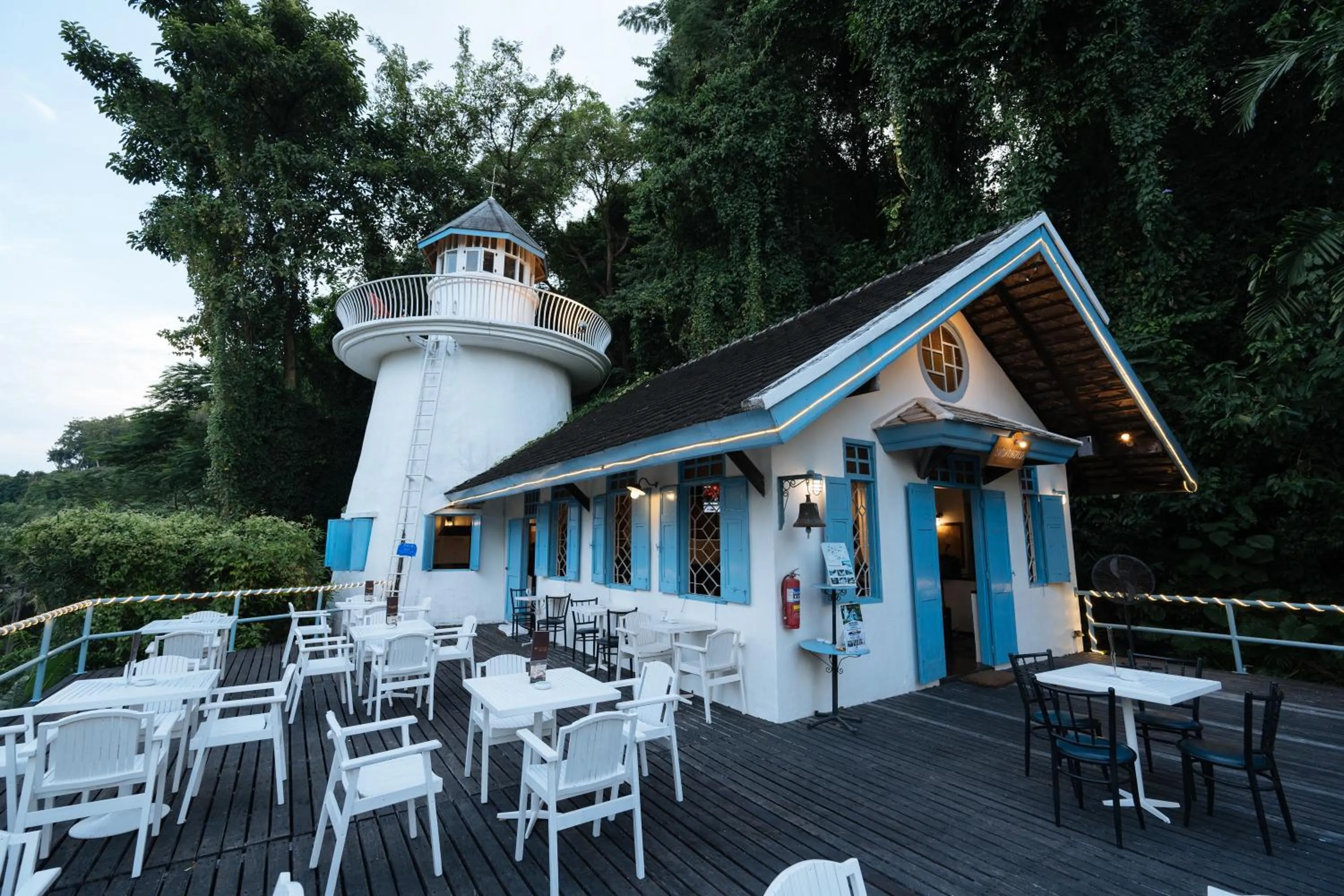 Restaurant/places to eat in Cape Panwa Hotel Phuket