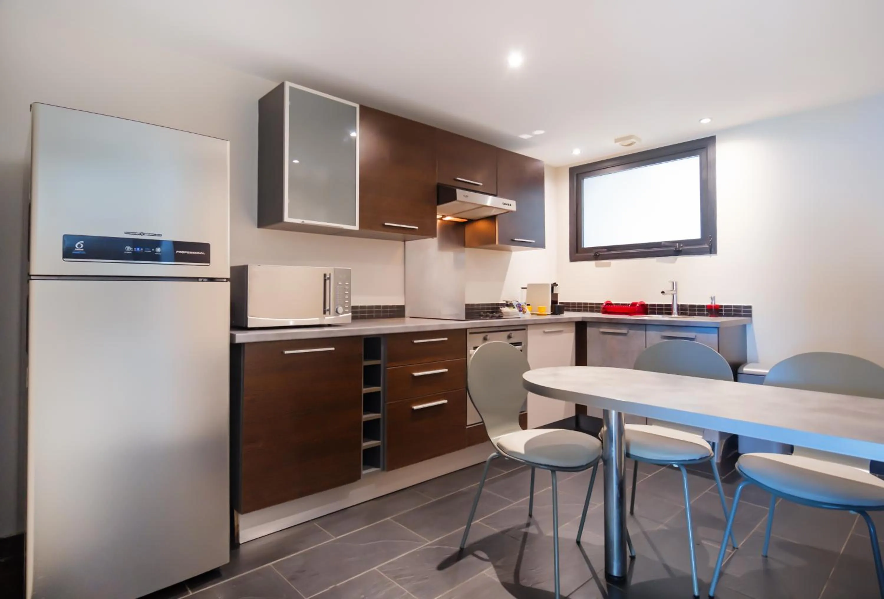 kitchen in Te Moana Tahiti Resort