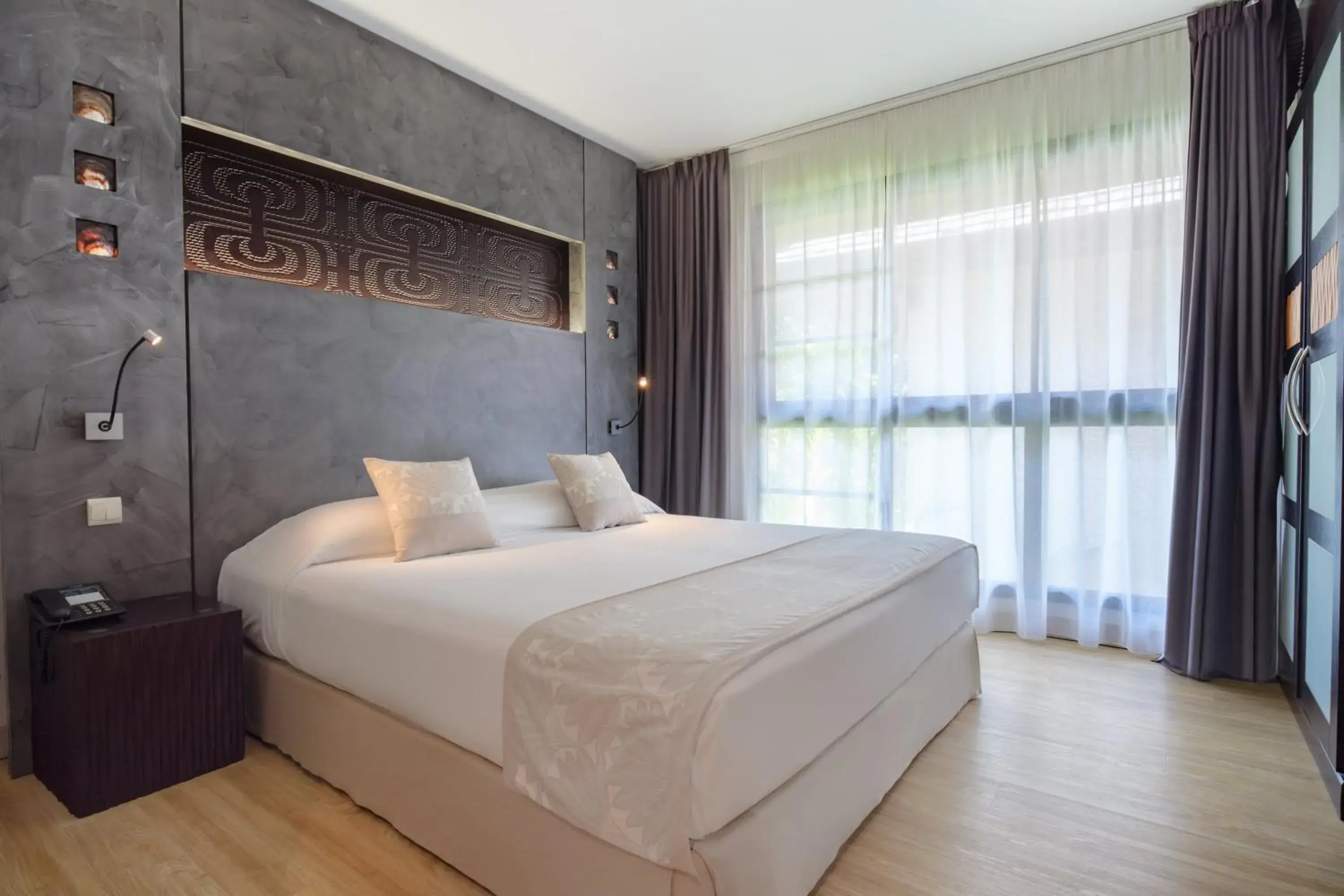 Bed in Te Moana Tahiti Resort Bed in Te Moana Tahiti Resort