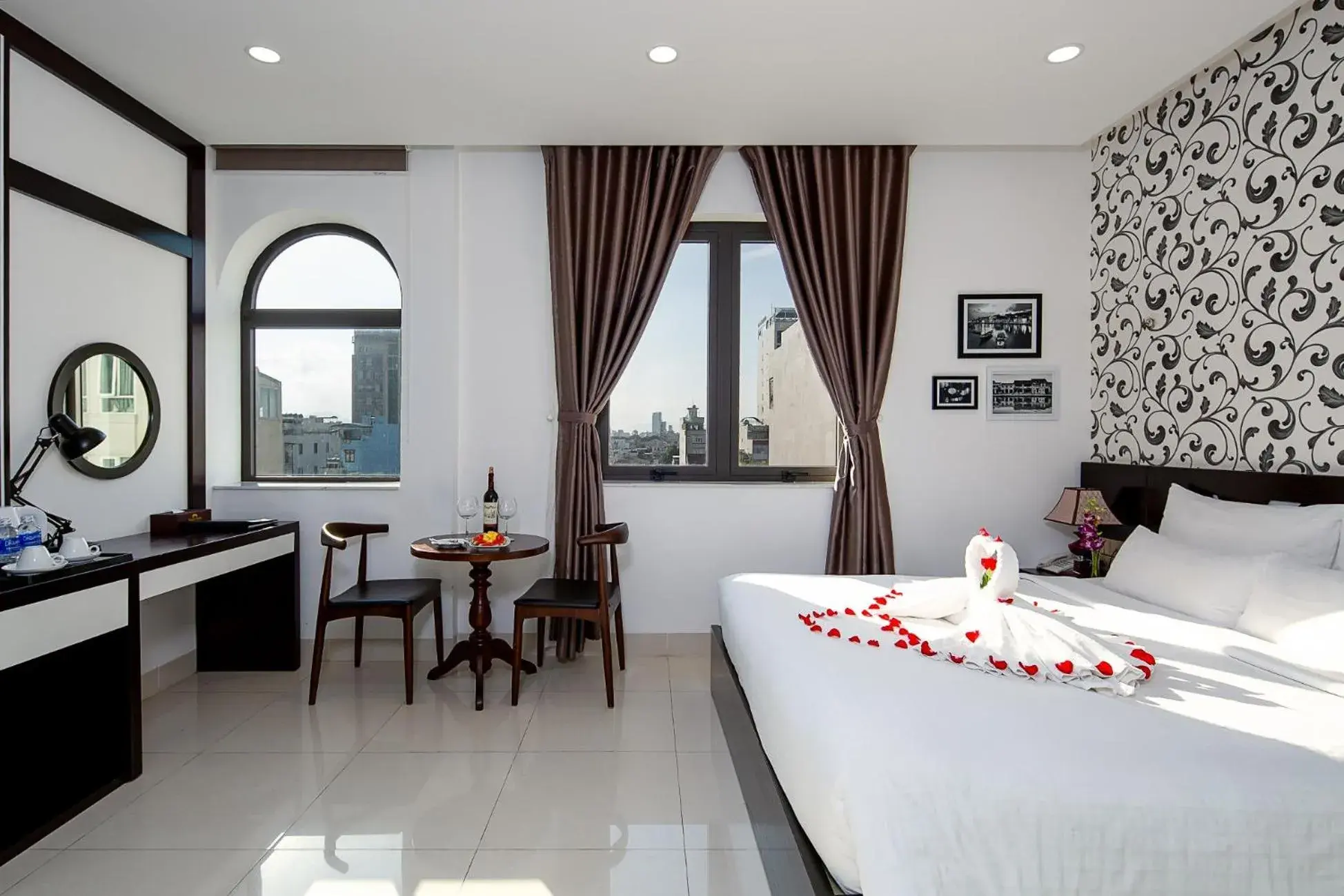 Photo of the whole room, Bed in Dylan Hotel Danang Photo of the whole room, Bed in Dylan Hotel Danang