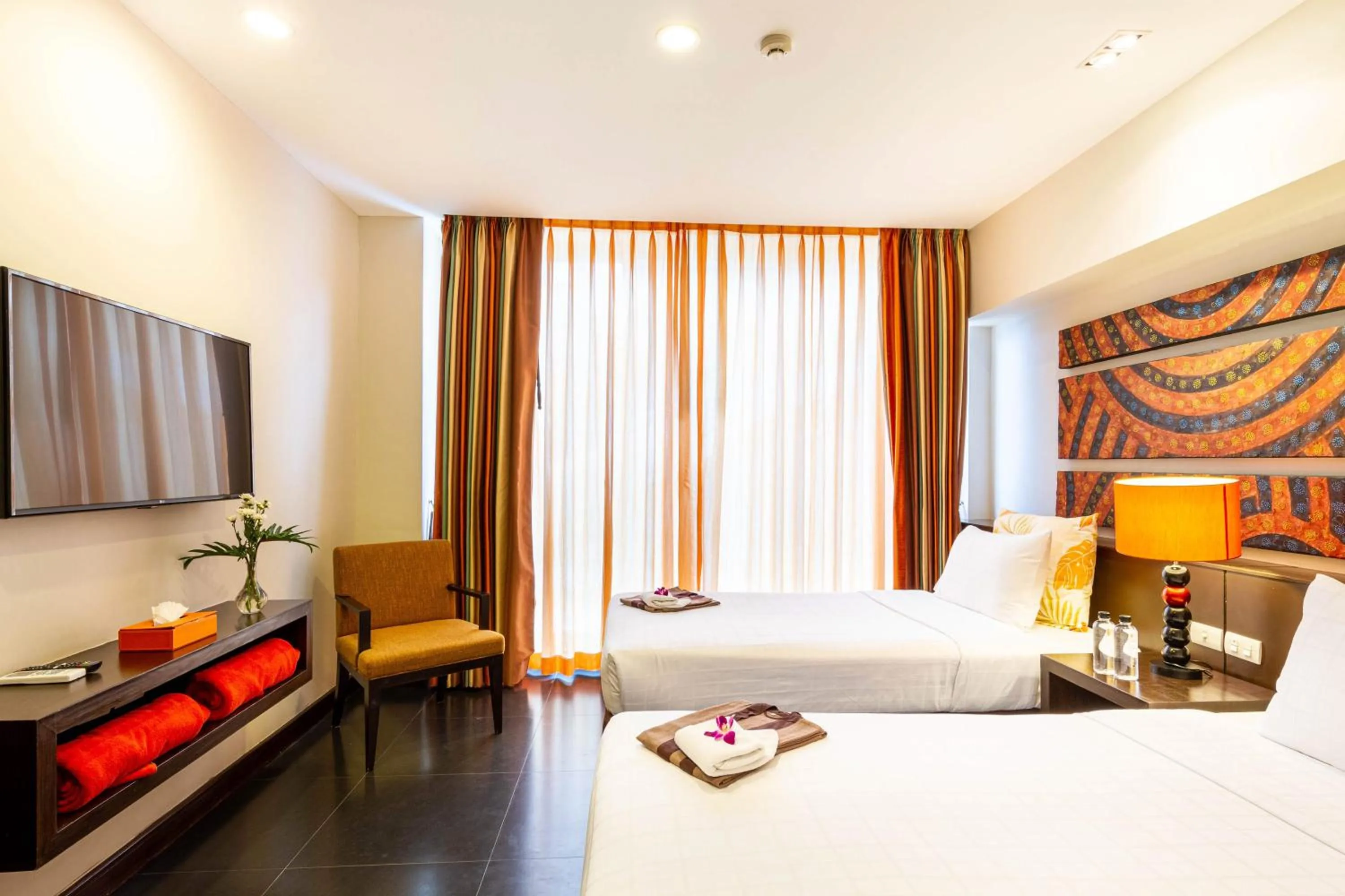 Photo of the whole room, Bed in FuramaXclusive Sandara Hua Hin at Cha-am Beach