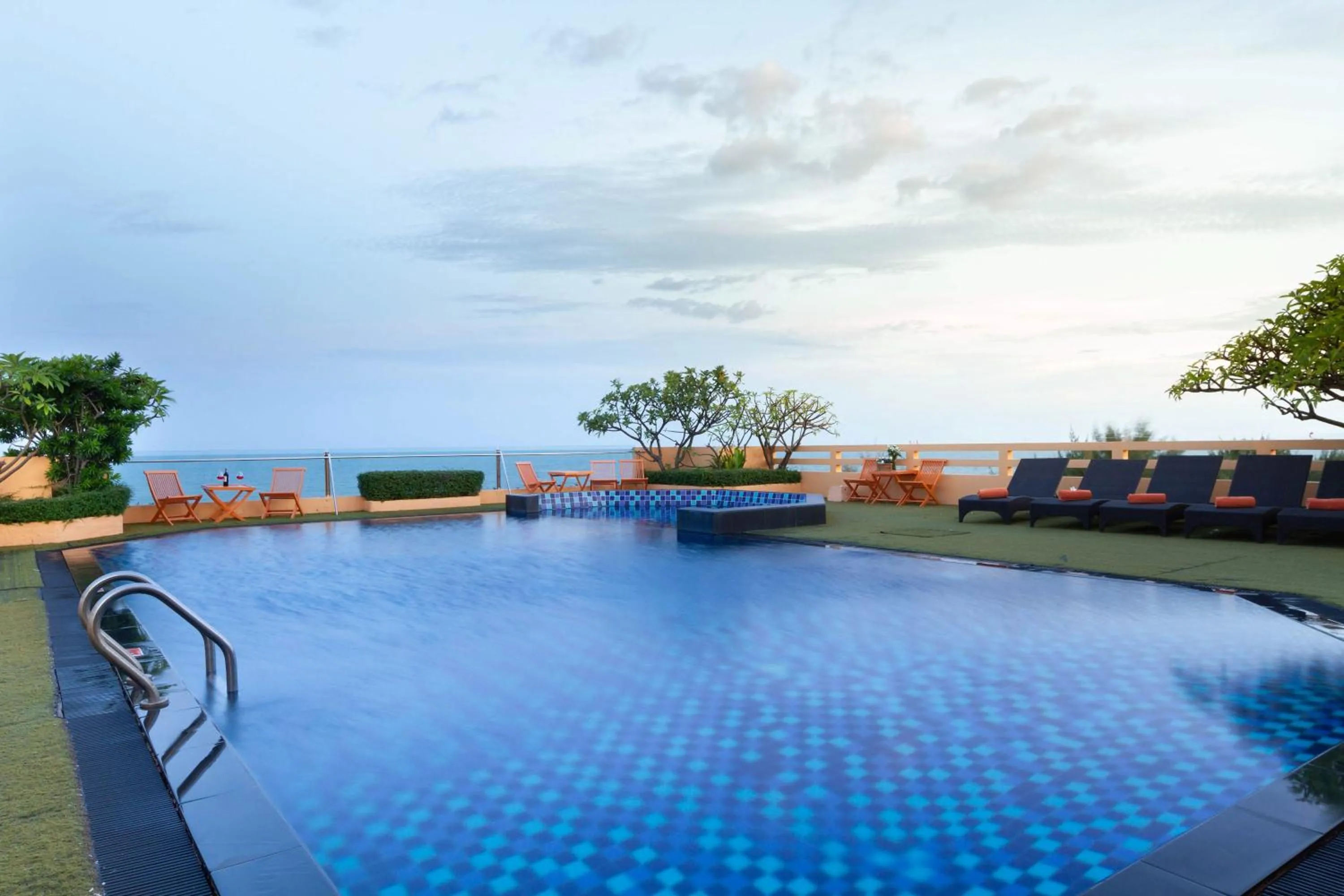 Swimming pool in FuramaXclusive Sandara Hua Hin at Cha-am Beach