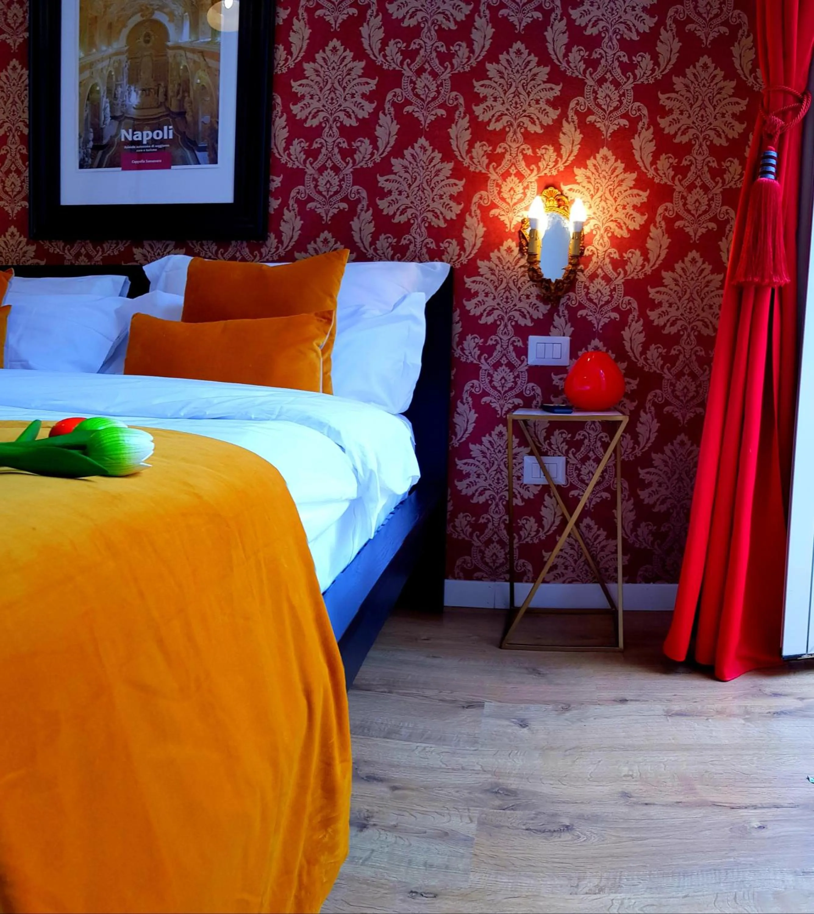 Decorative detail, Bed in Daily Napoli - Lungomare