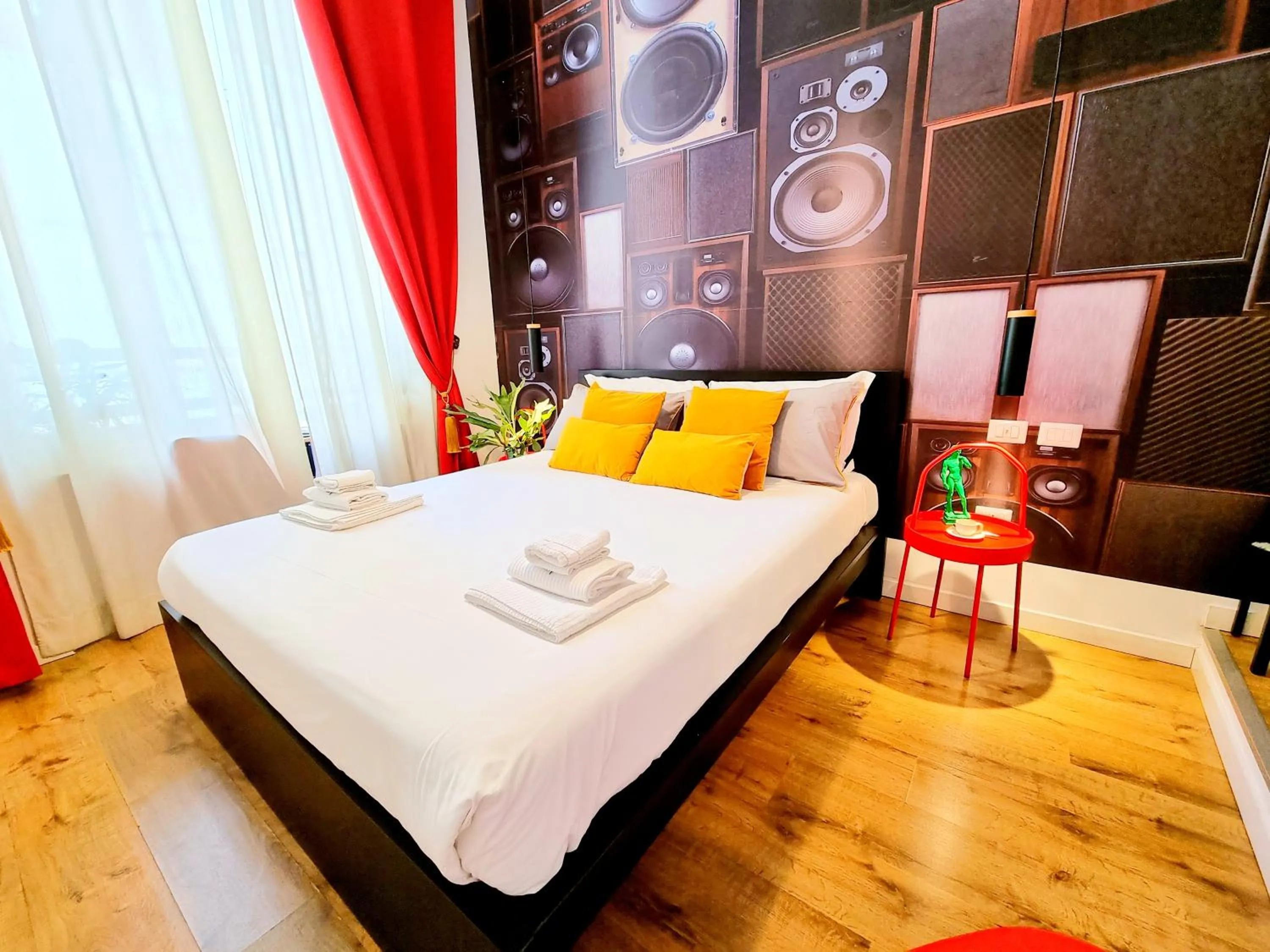 Bedroom, Bed in Daily Napoli - Lungomare