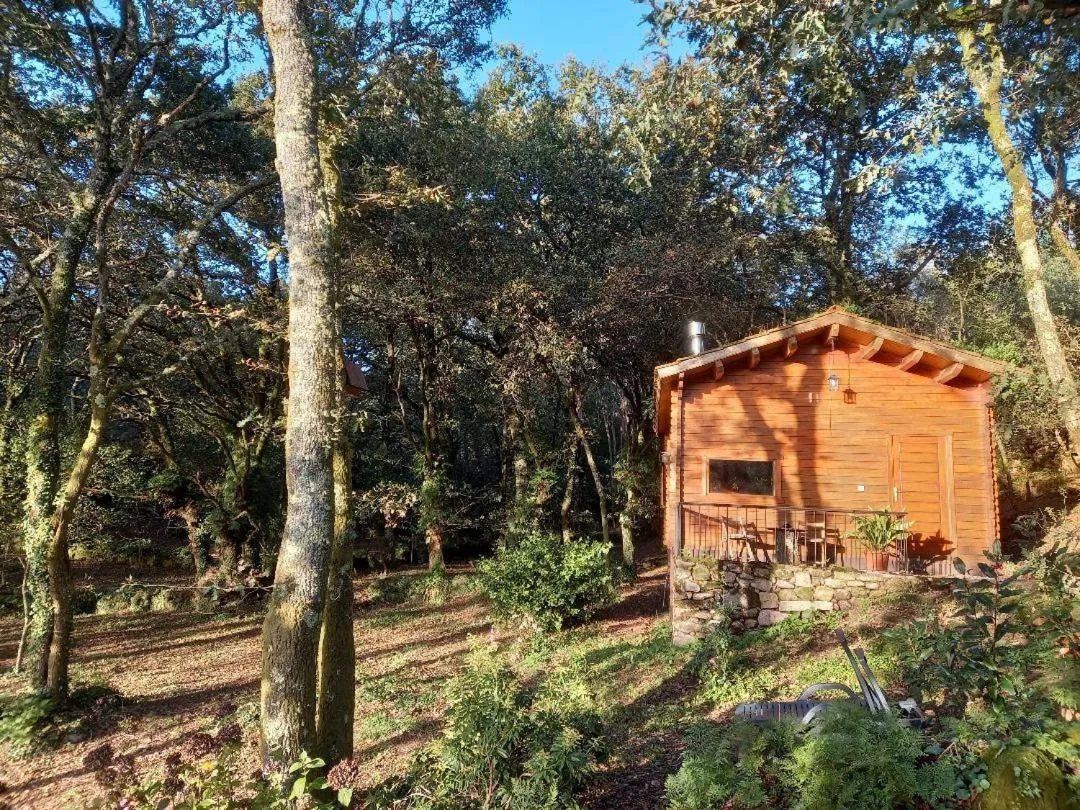 Cottage with Garden View in Veiga Mariña