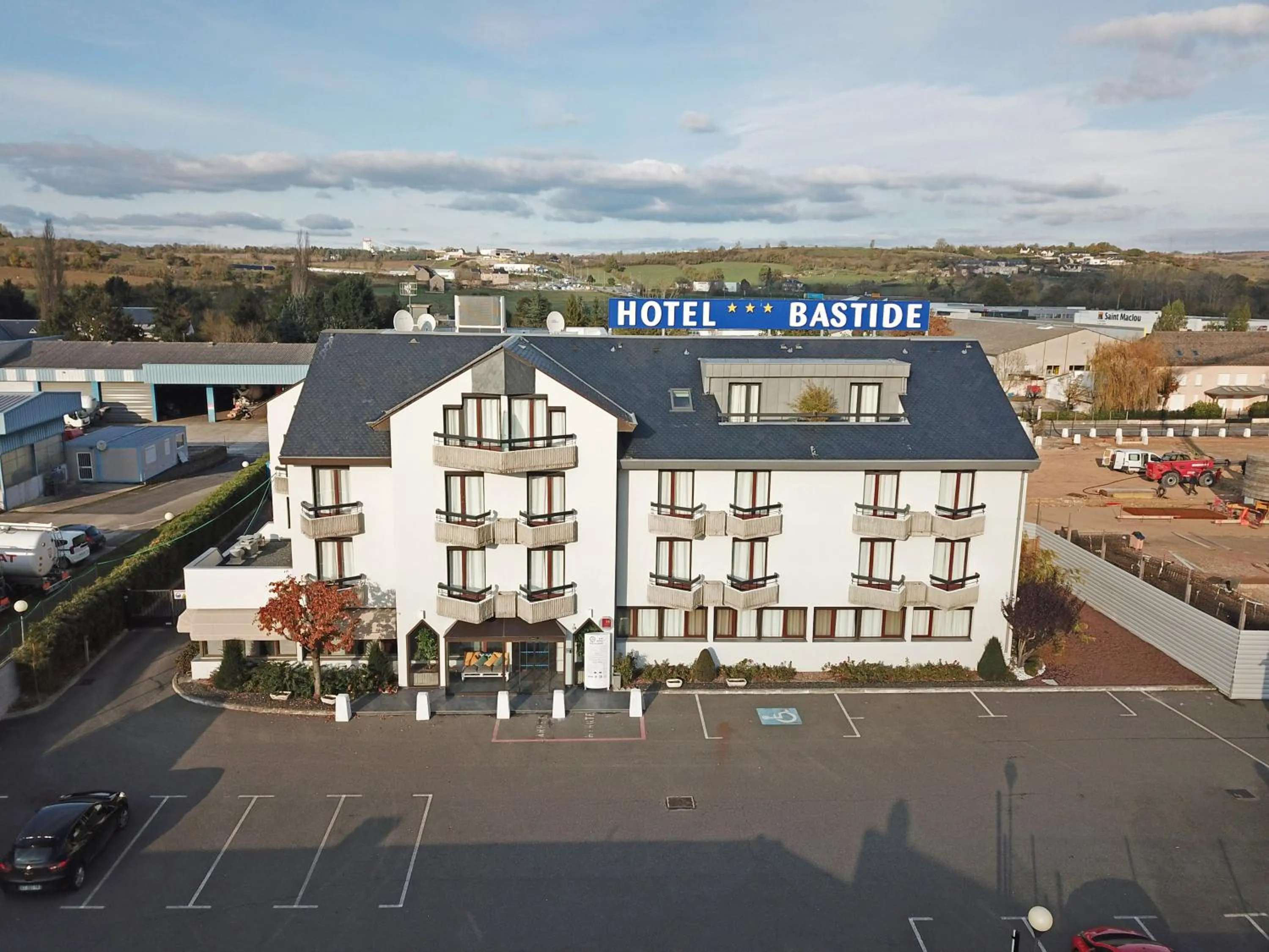 Property building in Hôtel Bastide