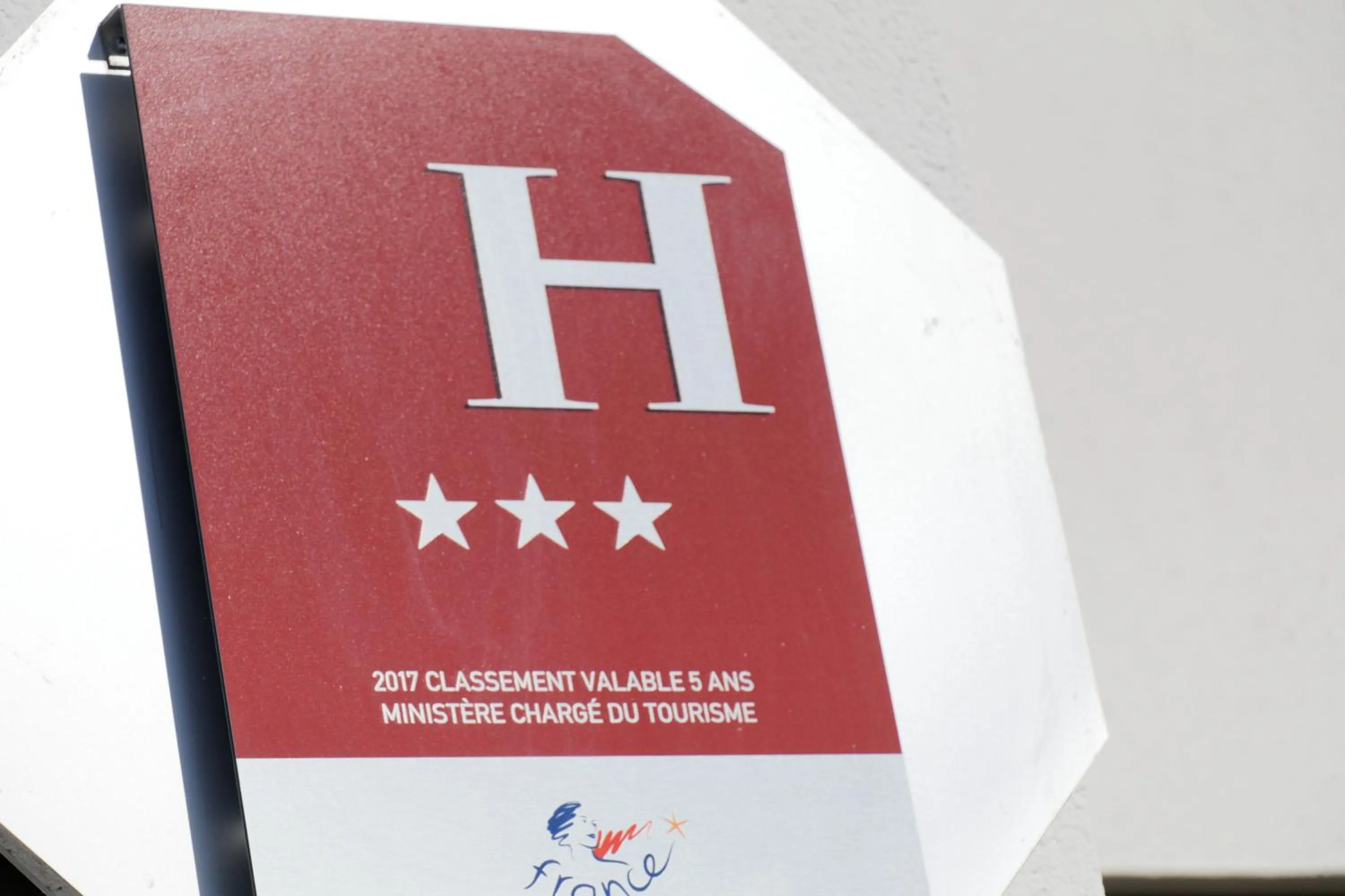 Logo/Certificate/Sign in Hôtel Bastide