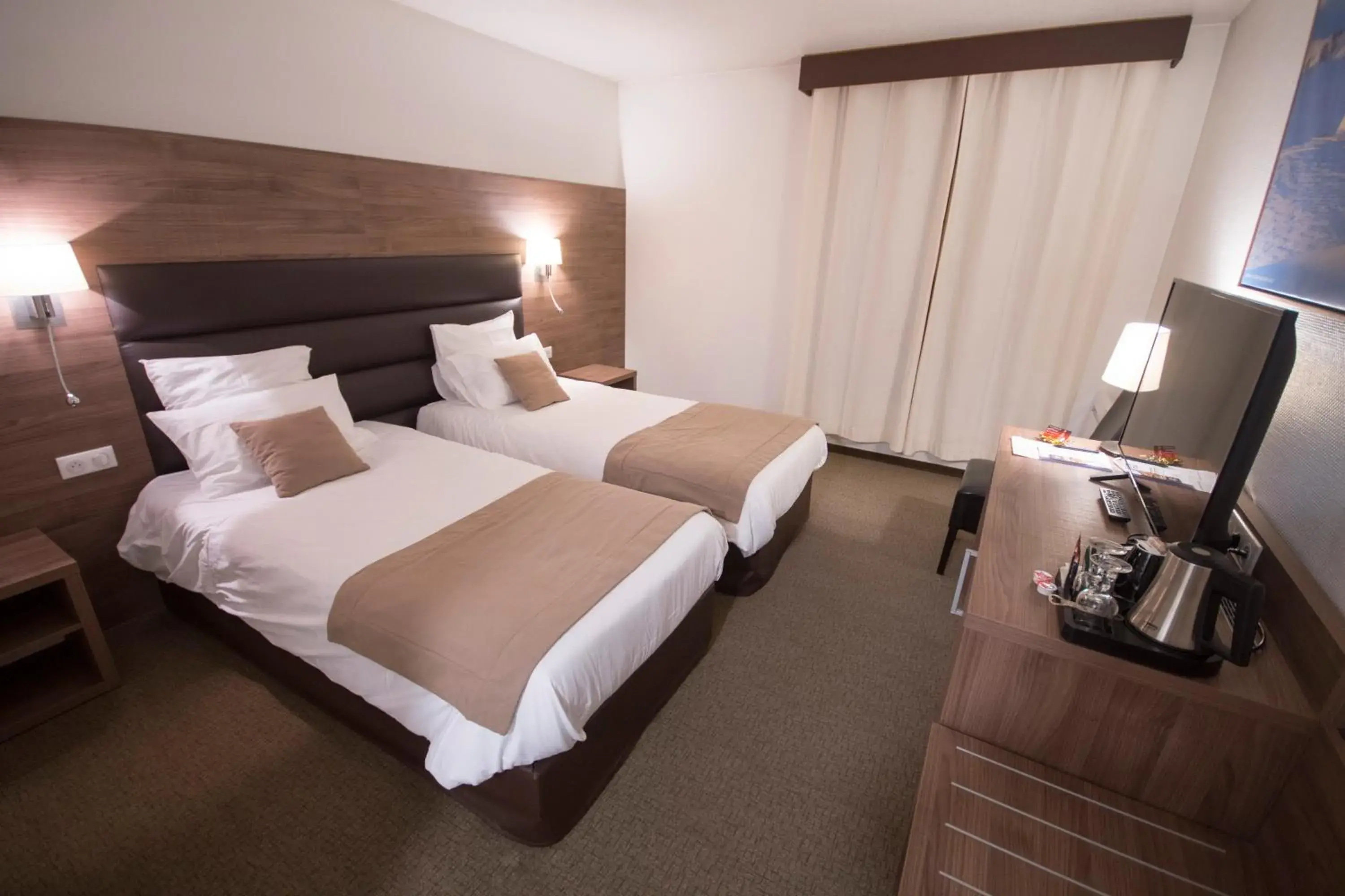 Twin Room in Hôtel Bastide Twin Room in Hôtel Bastide