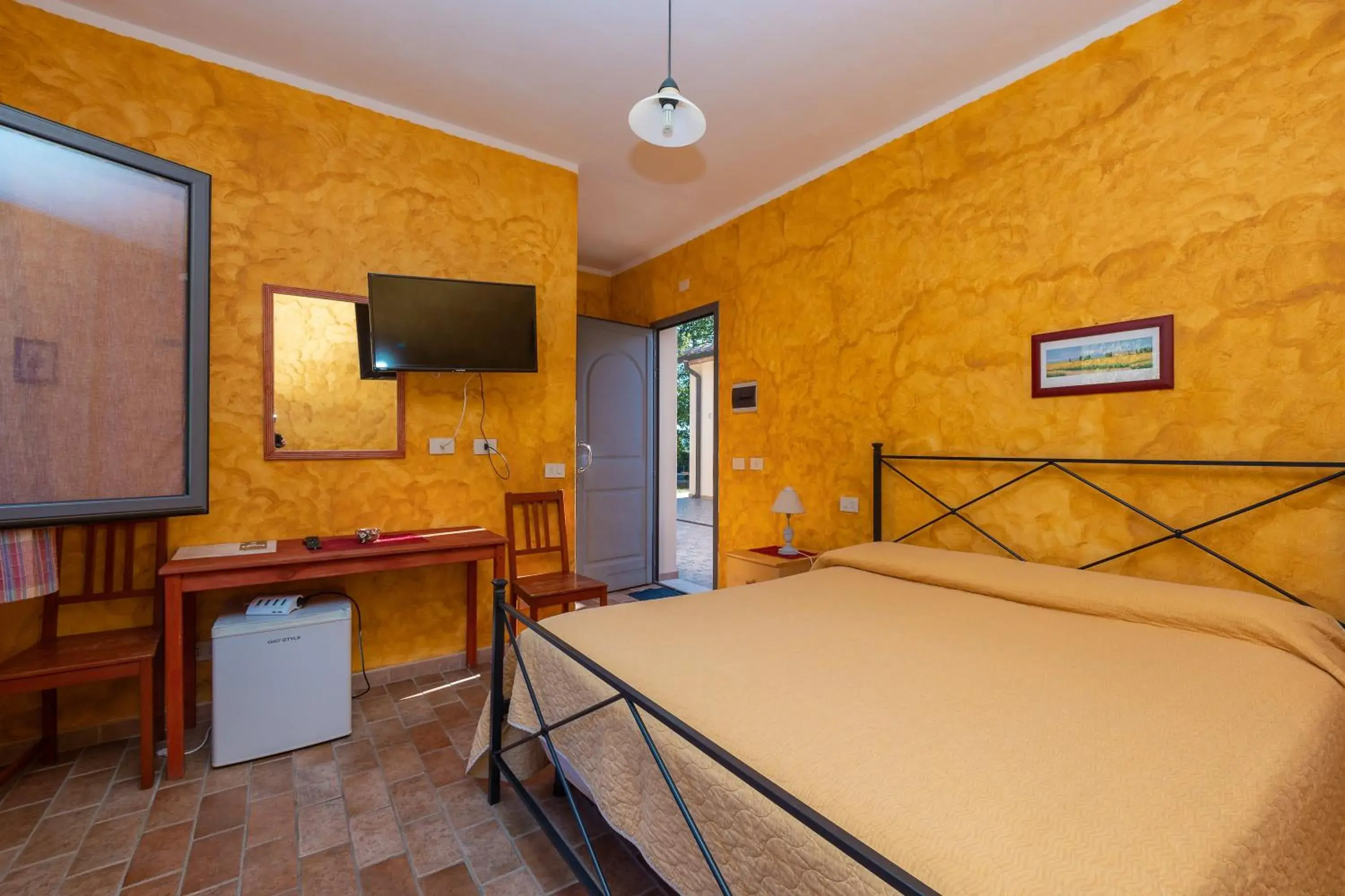 TV and multimedia, Bed in Agriturismo La Meria TV and multimedia, Bed in Agriturismo La Meria