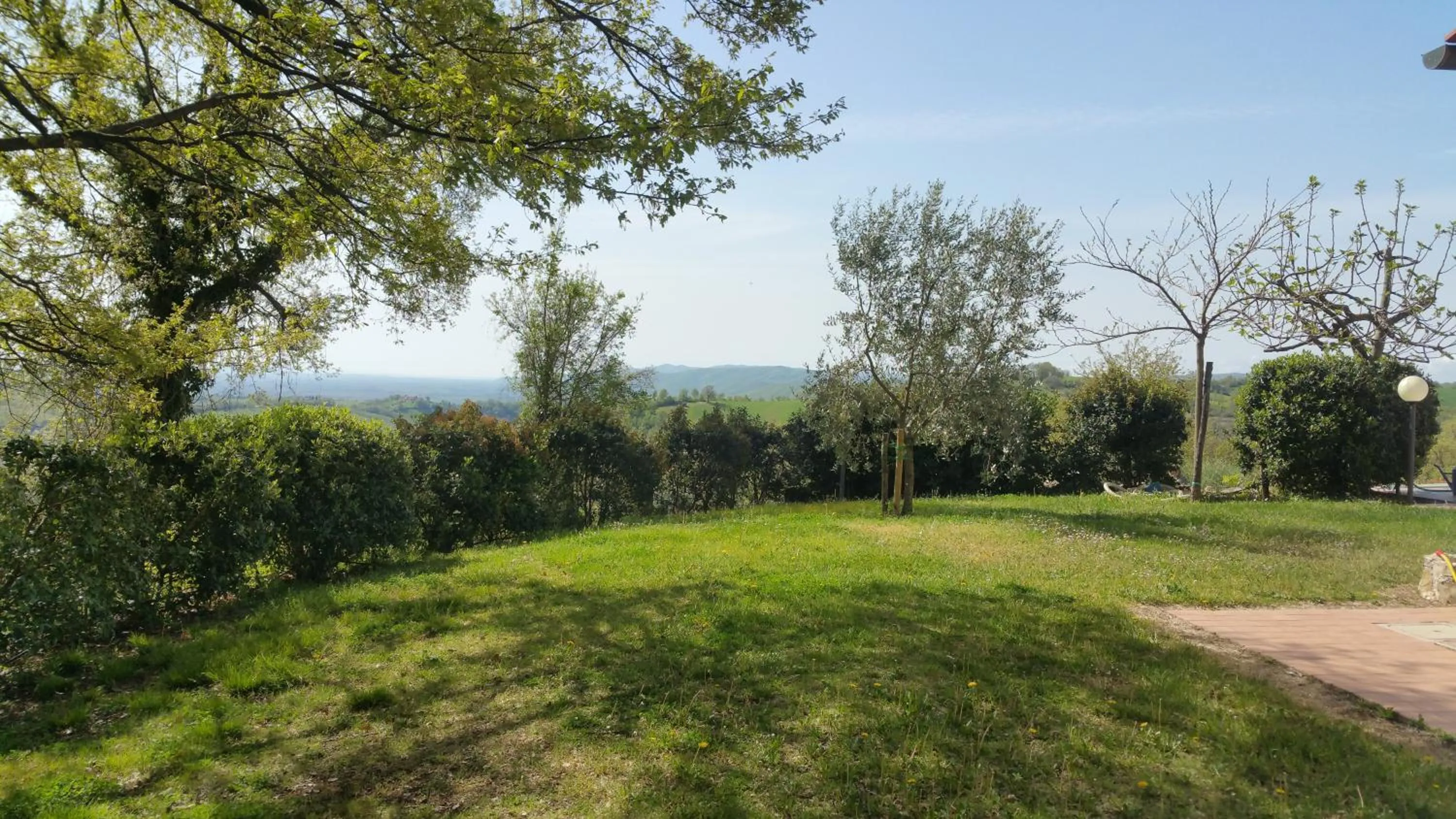 Garden view in Agriturismo La Meria